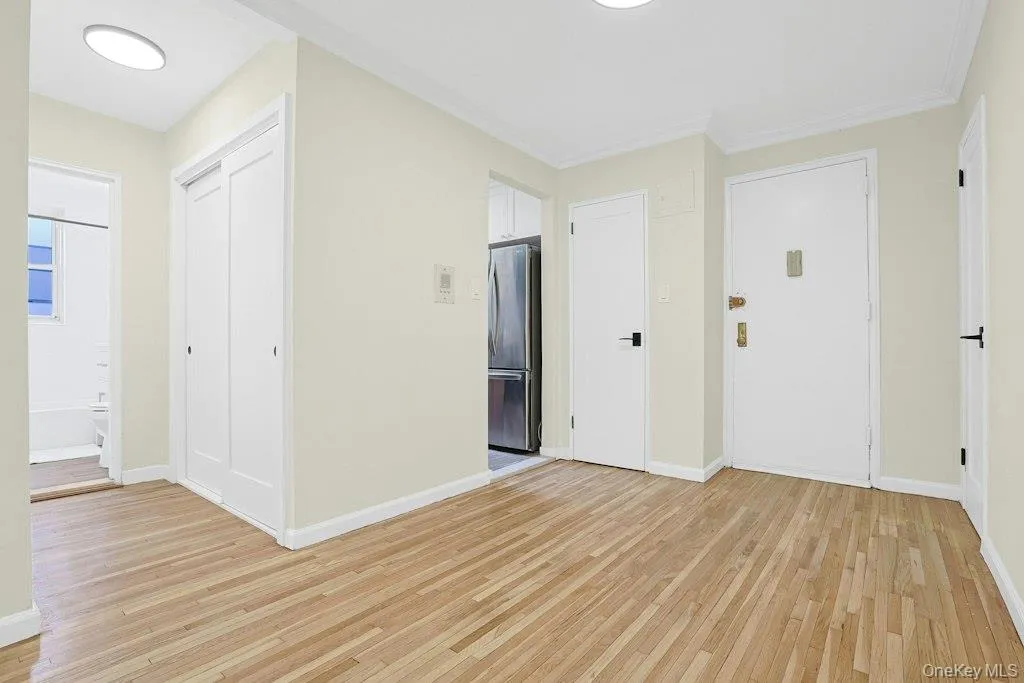 3363 Sedgwick Avenue, New York, NY, 1 Bedroom Bedrooms, 2 Rooms Rooms,1 BathroomBathrooms,Residential,For Rent,Sedgwick,0,1053876 3363 Sedgwick Avenue, New York, NY, 1 Bedroom Bedrooms, 2 Rooms Rooms,1 BathroomBathrooms,Residential,For Rent,Sedgwick,0,1053876