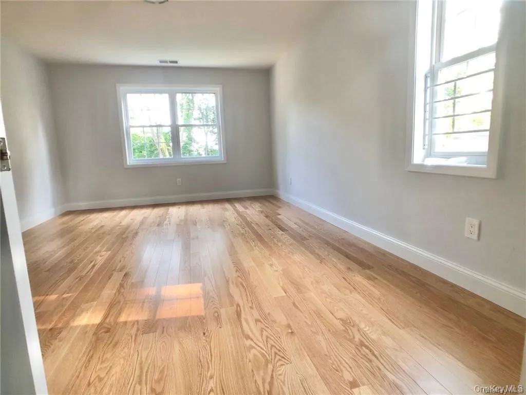 182 Lincoln Avenue, New Rochelle, NY, 3 Bedrooms Bedrooms, 5 Rooms Rooms,2 BathroomsBathrooms,Residential Lease,For Rent,Lincoln,0,1053880 182 Lincoln Avenue, New Rochelle, NY, 3 Bedrooms Bedrooms, 5 Rooms Rooms,2 BathroomsBathrooms,Residential Lease,For Rent,Lincoln,0,1053880