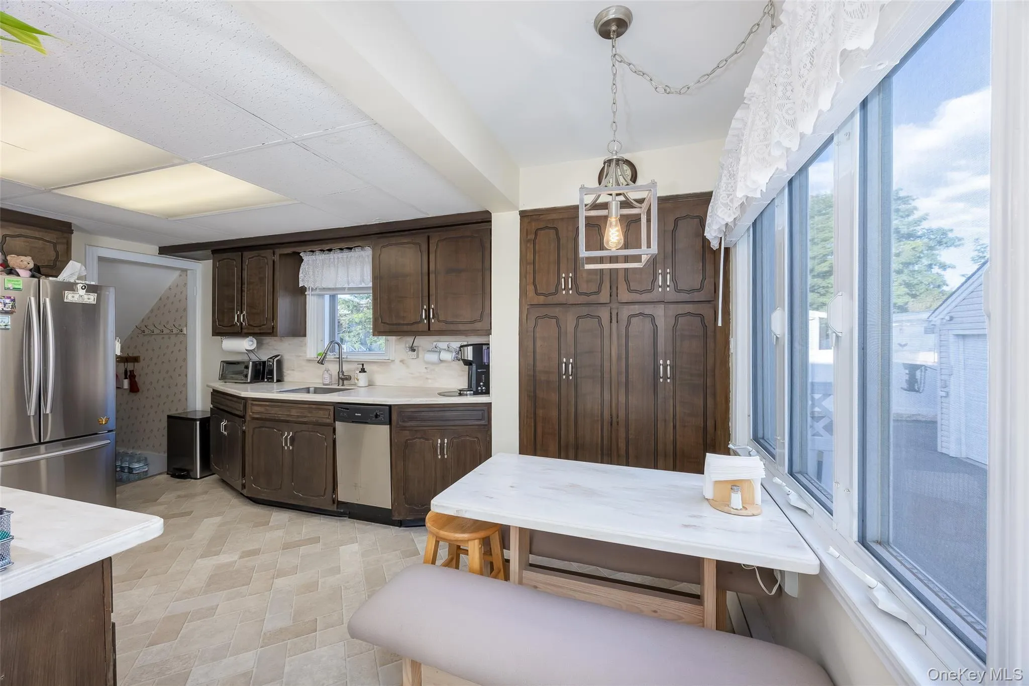 2 Dean Street, Oyster Bay, NY, 3 Bedrooms Bedrooms, 5 Rooms Rooms,1 BathroomBathrooms,Residential,For Rent,Dean,0,1053882 2 Dean Street, Oyster Bay, NY, 3 Bedrooms Bedrooms, 5 Rooms Rooms,1 BathroomBathrooms,Residential,For Rent,Dean,0,1053882