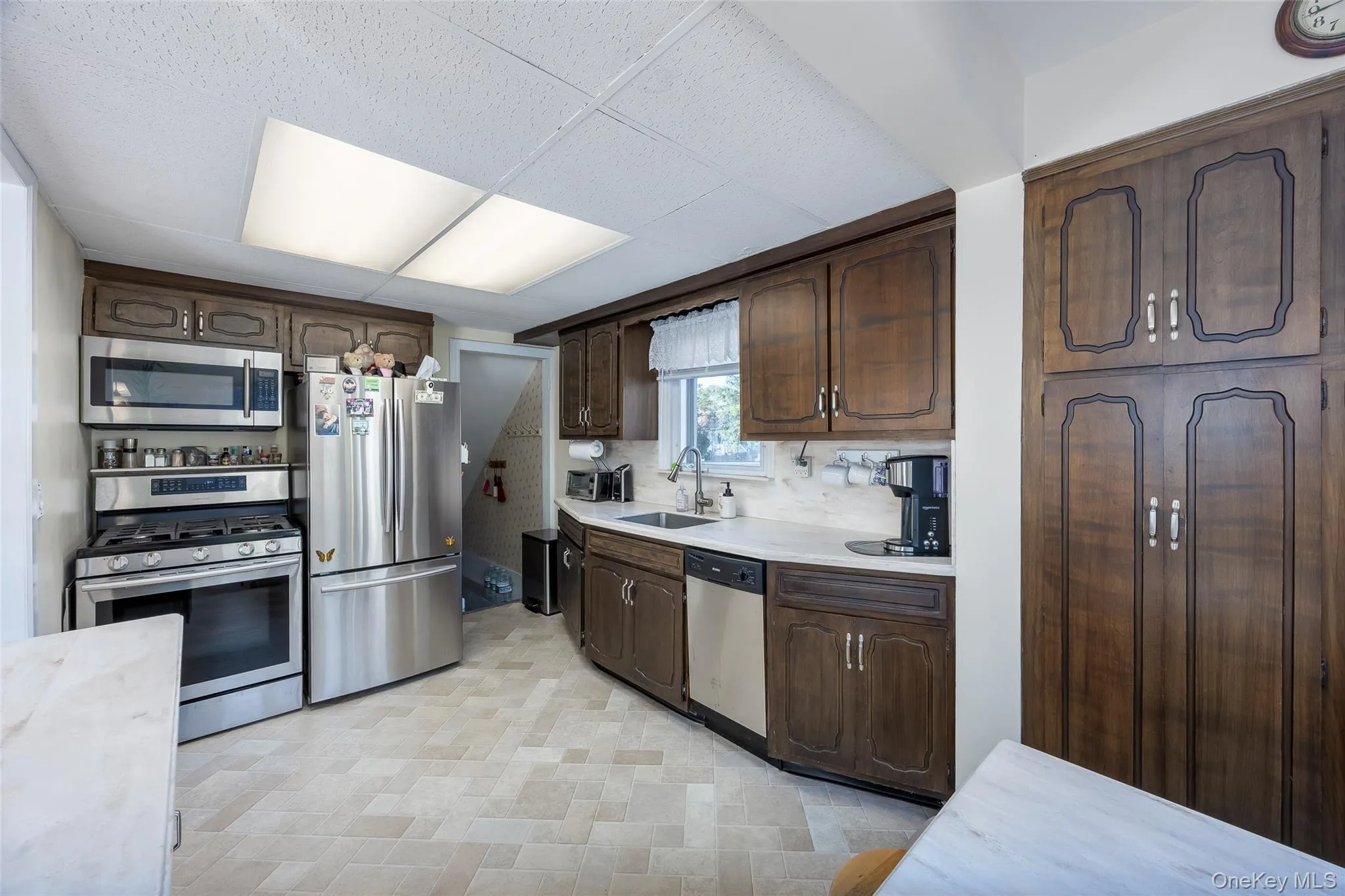 2 Dean Street, Oyster Bay, NY, 3 Bedrooms Bedrooms, 5 Rooms Rooms,1 BathroomBathrooms,Residential,For Rent,Dean,0,1053882 2 Dean Street, Oyster Bay, NY, 3 Bedrooms Bedrooms, 5 Rooms Rooms,1 BathroomBathrooms,Residential,For Rent,Dean,0,1053882