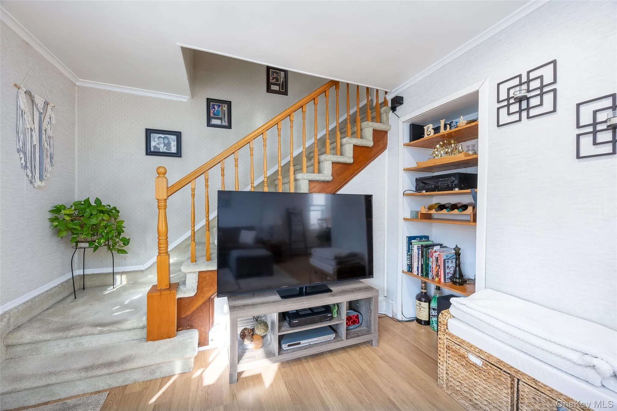 2 Dean Street, Oyster Bay, NY, 3 Bedrooms Bedrooms, 5 Rooms Rooms,1 BathroomBathrooms,Residential,For Rent,Dean,0,1053882 2 Dean Street, Oyster Bay, NY, 3 Bedrooms Bedrooms, 5 Rooms Rooms,1 BathroomBathrooms,Residential,For Rent,Dean,0,1053882