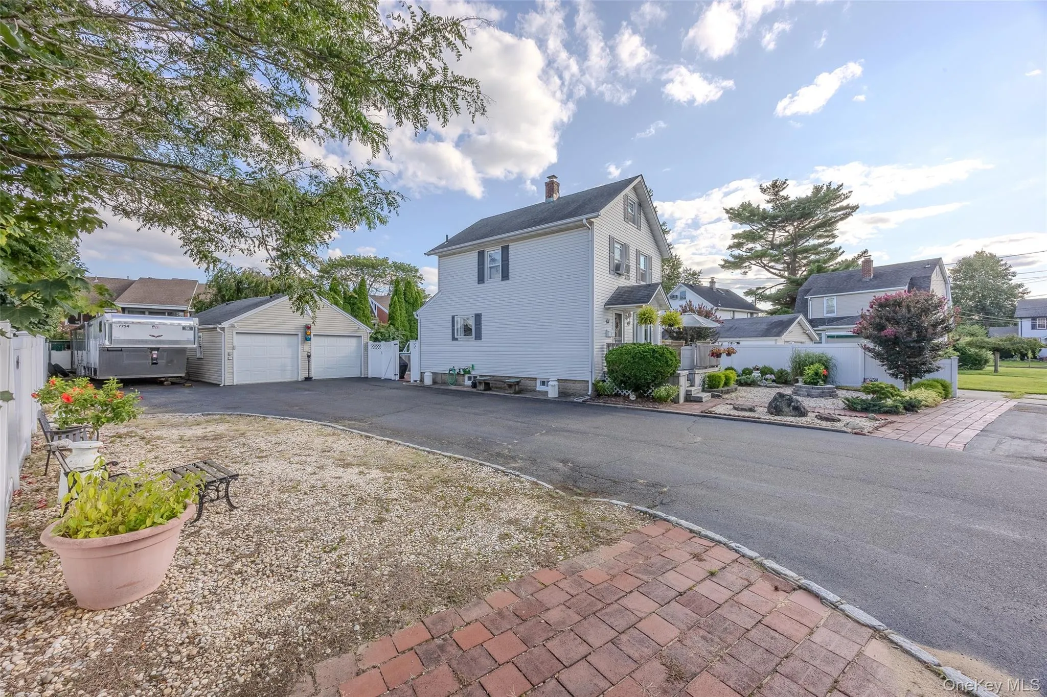 2 Dean Street, Oyster Bay, NY, 3 Bedrooms Bedrooms, 5 Rooms Rooms,1 BathroomBathrooms,Residential,For Rent,Dean,0,1053882 2 Dean Street, Oyster Bay, NY, 3 Bedrooms Bedrooms, 5 Rooms Rooms,1 BathroomBathrooms,Residential,For Rent,Dean,0,1053882