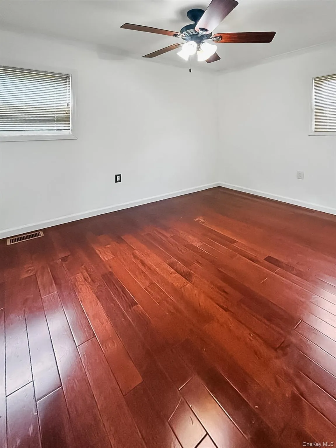 145-48 180th Street, New York, NY, 2 Bedrooms Bedrooms, 4 Rooms Rooms,1 BathroomBathrooms,Residential Lease,For Rent,180th,0,1053890 145-48 180th Street, New York, NY, 2 Bedrooms Bedrooms, 4 Rooms Rooms,1 BathroomBathrooms,Residential Lease,For Rent,180th,0,1053890
