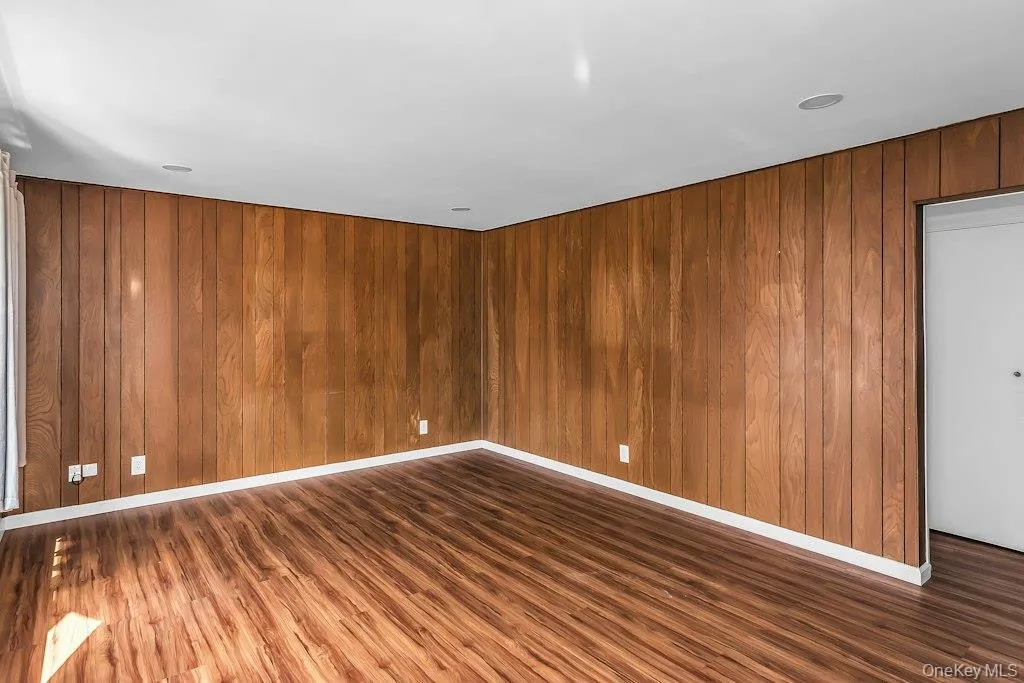 74 Bette Road, Hempstead, NY, 3 Bedrooms Bedrooms, 6 Rooms Rooms,1 BathroomBathrooms,Residential,For Rent,Bette,0,1053893 74 Bette Road, Hempstead, NY, 3 Bedrooms Bedrooms, 6 Rooms Rooms,1 BathroomBathrooms,Residential,For Rent,Bette,0,1053893