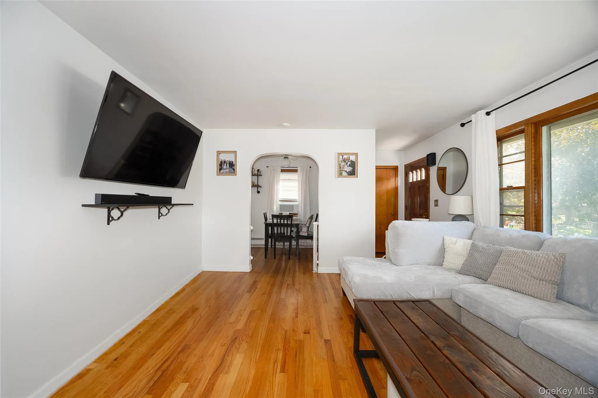 352 Clifton Avenue, Kingston, NY, 3 Bedrooms Bedrooms, 6 Rooms Rooms,1 BathroomBathrooms,Residential,For Rent,Clifton,0,1053898 352 Clifton Avenue, Kingston, NY, 3 Bedrooms Bedrooms, 6 Rooms Rooms,1 BathroomBathrooms,Residential,For Rent,Clifton,0,1053898