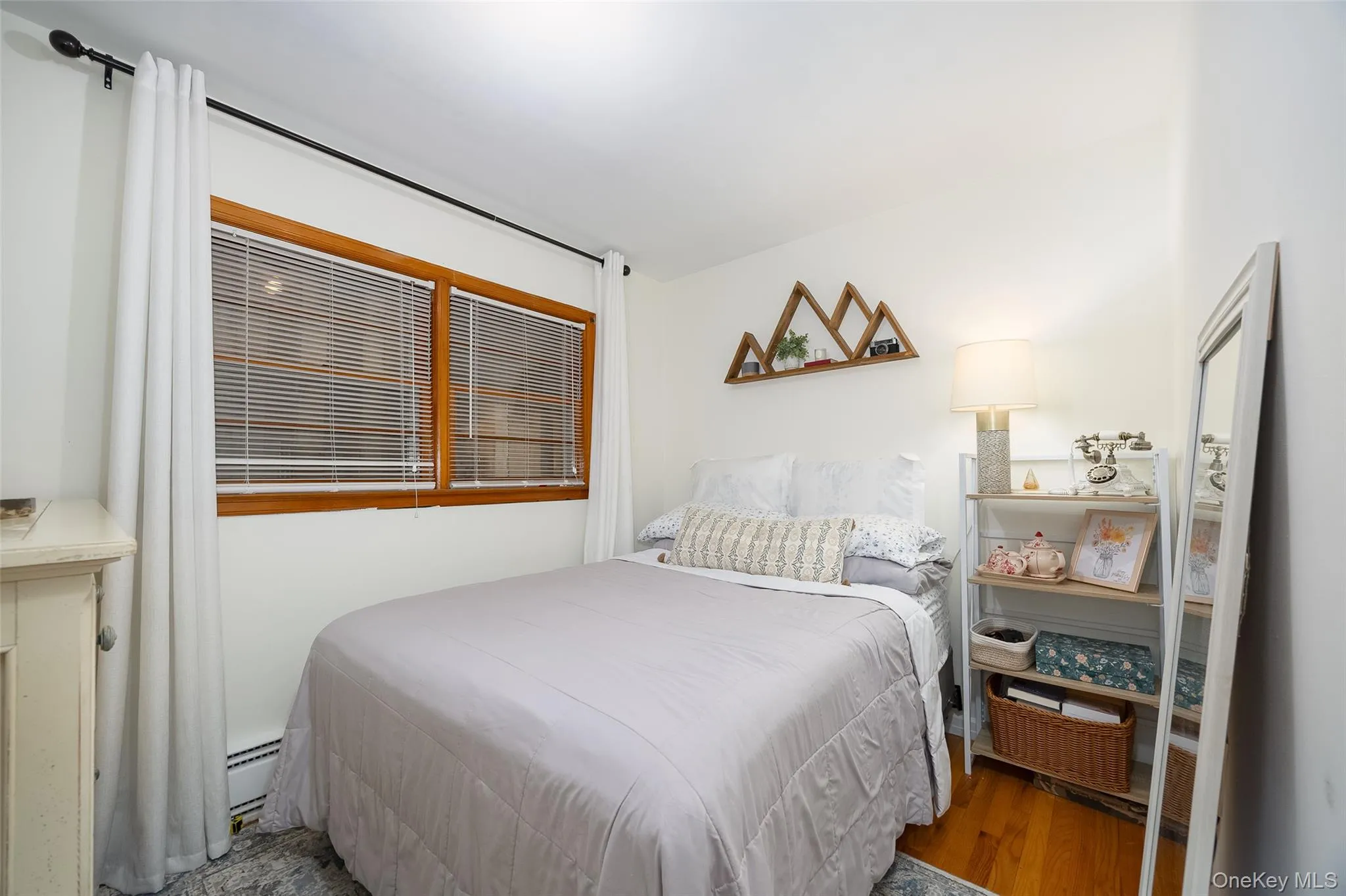 352 Clifton Avenue, Kingston, NY, 3 Bedrooms Bedrooms, 6 Rooms Rooms,1 BathroomBathrooms,Residential,For Rent,Clifton,0,1053898 352 Clifton Avenue, Kingston, NY, 3 Bedrooms Bedrooms, 6 Rooms Rooms,1 BathroomBathrooms,Residential,For Rent,Clifton,0,1053898