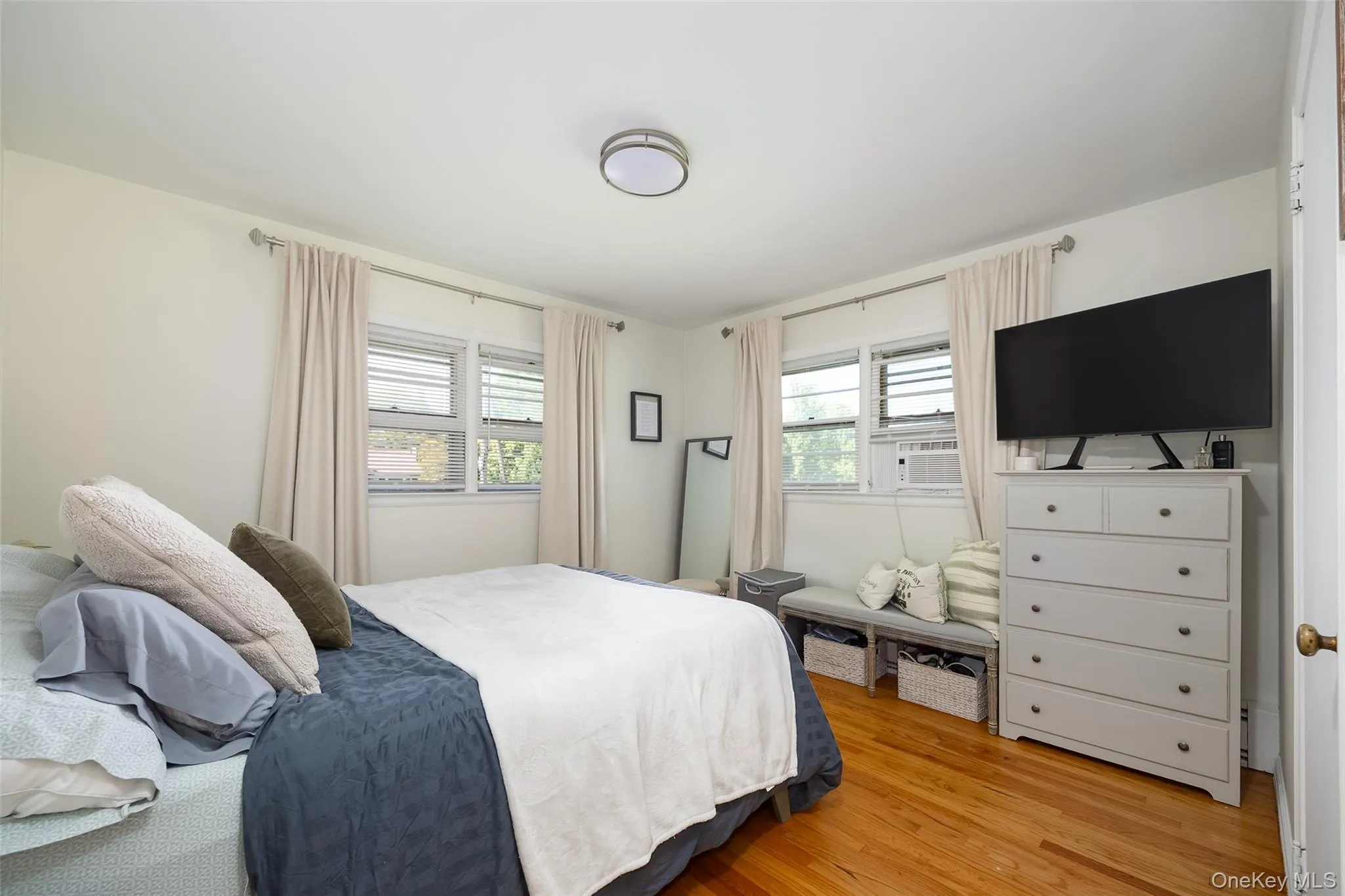 352 Clifton Avenue, Kingston, NY, 3 Bedrooms Bedrooms, 6 Rooms Rooms,1 BathroomBathrooms,Residential,For Rent,Clifton,0,1053898 352 Clifton Avenue, Kingston, NY, 3 Bedrooms Bedrooms, 6 Rooms Rooms,1 BathroomBathrooms,Residential,For Rent,Clifton,0,1053898