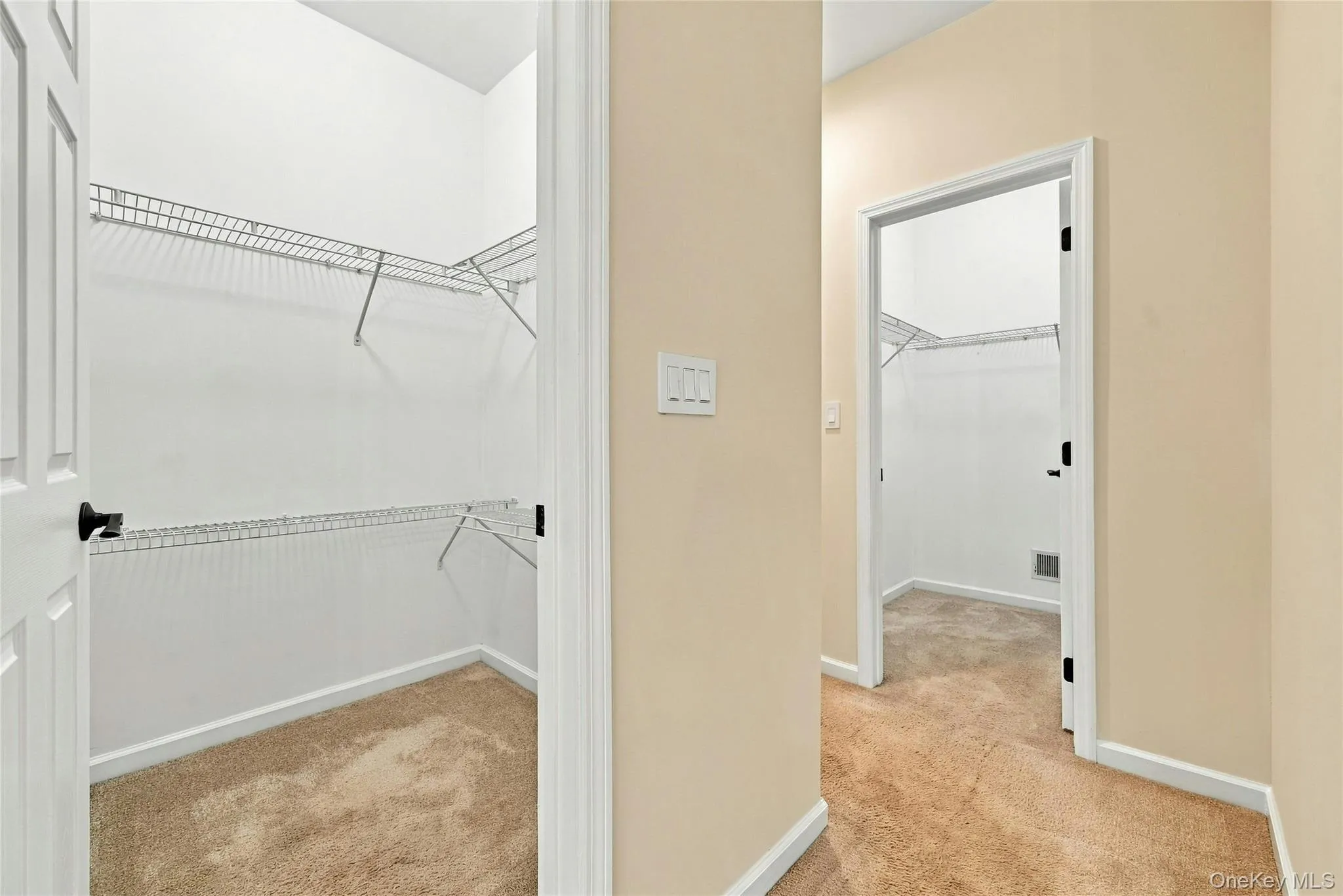 41 Sunflower Ridge Road, Brookhaven, NY, 3 Bedrooms Bedrooms, 9 Rooms Rooms,2 BathroomsBathrooms,Residential,For Rent,Sunflower Ridge,0,1053910 41 Sunflower Ridge Road, Brookhaven, NY, 3 Bedrooms Bedrooms, 9 Rooms Rooms,2 BathroomsBathrooms,Residential,For Rent,Sunflower Ridge,0,1053910