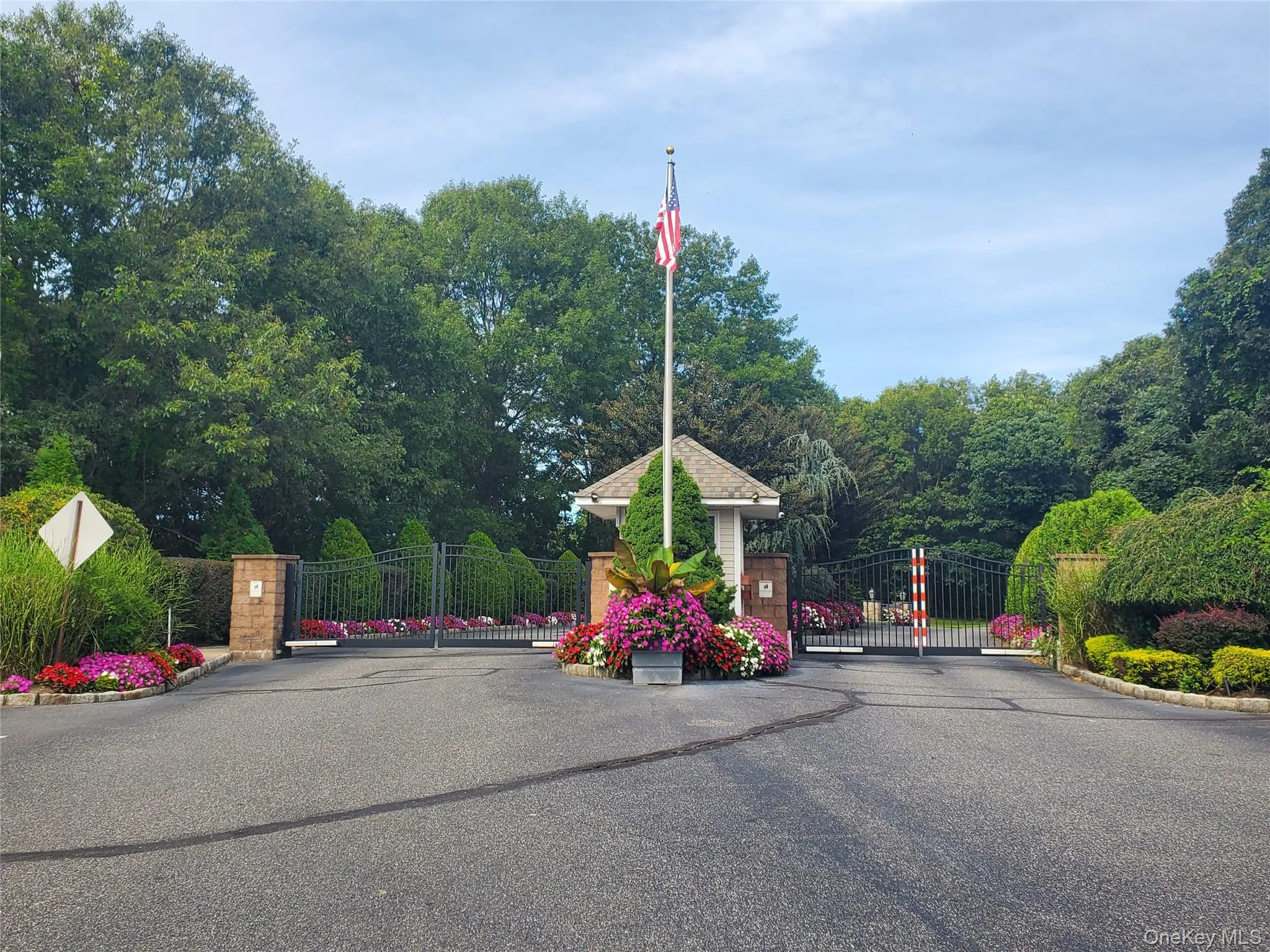 41 Sunflower Ridge Road, Brookhaven, NY, 3 Bedrooms Bedrooms, 9 Rooms Rooms,2 BathroomsBathrooms,Residential,For Rent,Sunflower Ridge,0,1053910 41 Sunflower Ridge Road, Brookhaven, NY, 3 Bedrooms Bedrooms, 9 Rooms Rooms,2 BathroomsBathrooms,Residential,For Rent,Sunflower Ridge,0,1053910