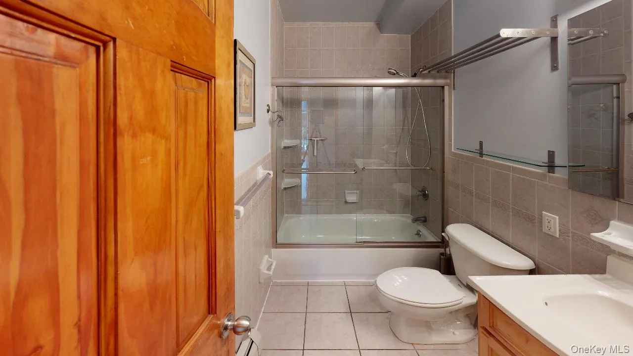 67-08 Exeter Street, New York, NY, 3 Bedrooms Bedrooms, 5 Rooms Rooms,2 BathroomsBathrooms,Residential Lease,For Rent,Exeter,0,1053911 67-08 Exeter Street, New York, NY, 3 Bedrooms Bedrooms, 5 Rooms Rooms,2 BathroomsBathrooms,Residential Lease,For Rent,Exeter,0,1053911