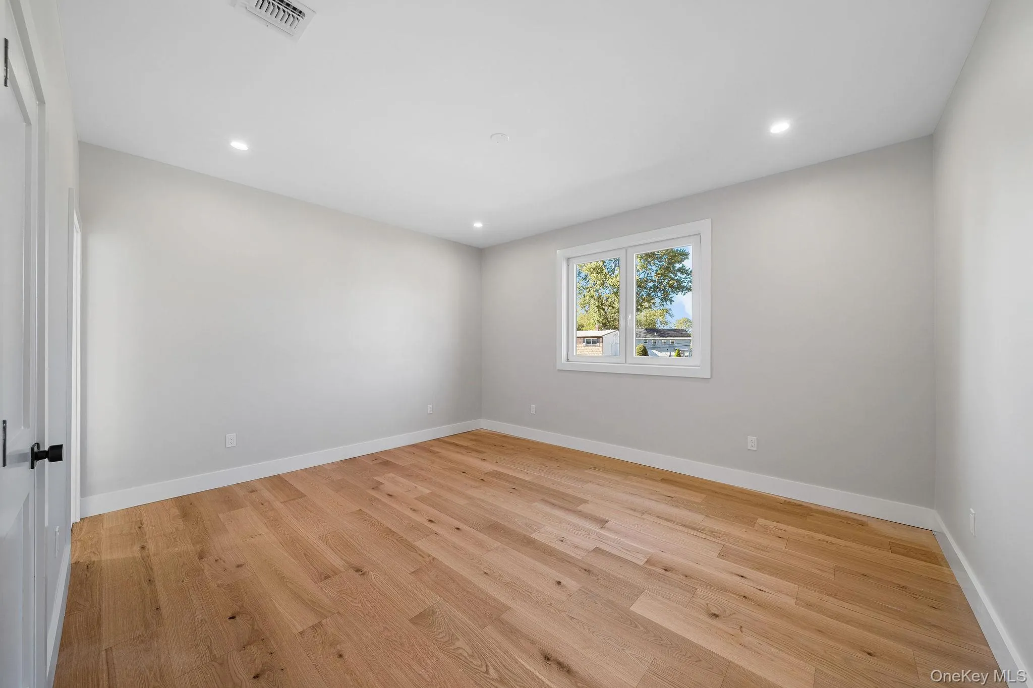 99 Slate Lane, Hempstead, NY, 5 Bedrooms Bedrooms, 12 Rooms Rooms,4 BathroomsBathrooms,Residential,For Rent,Slate,0,1053914 99 Slate Lane, Hempstead, NY, 5 Bedrooms Bedrooms, 12 Rooms Rooms,4 BathroomsBathrooms,Residential,For Rent,Slate,0,1053914