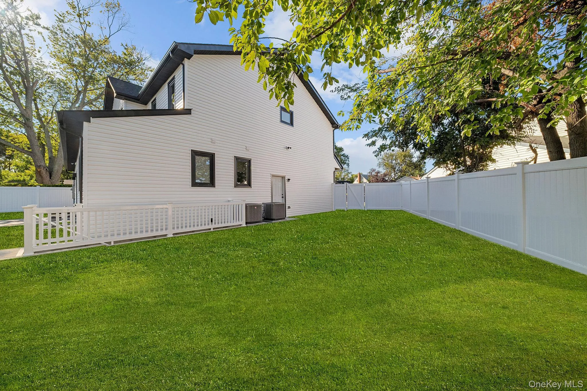 99 Slate Lane, Hempstead, NY, 5 Bedrooms Bedrooms, 12 Rooms Rooms,4 BathroomsBathrooms,Residential,For Rent,Slate,0,1053914 99 Slate Lane, Hempstead, NY, 5 Bedrooms Bedrooms, 12 Rooms Rooms,4 BathroomsBathrooms,Residential,For Rent,Slate,0,1053914
