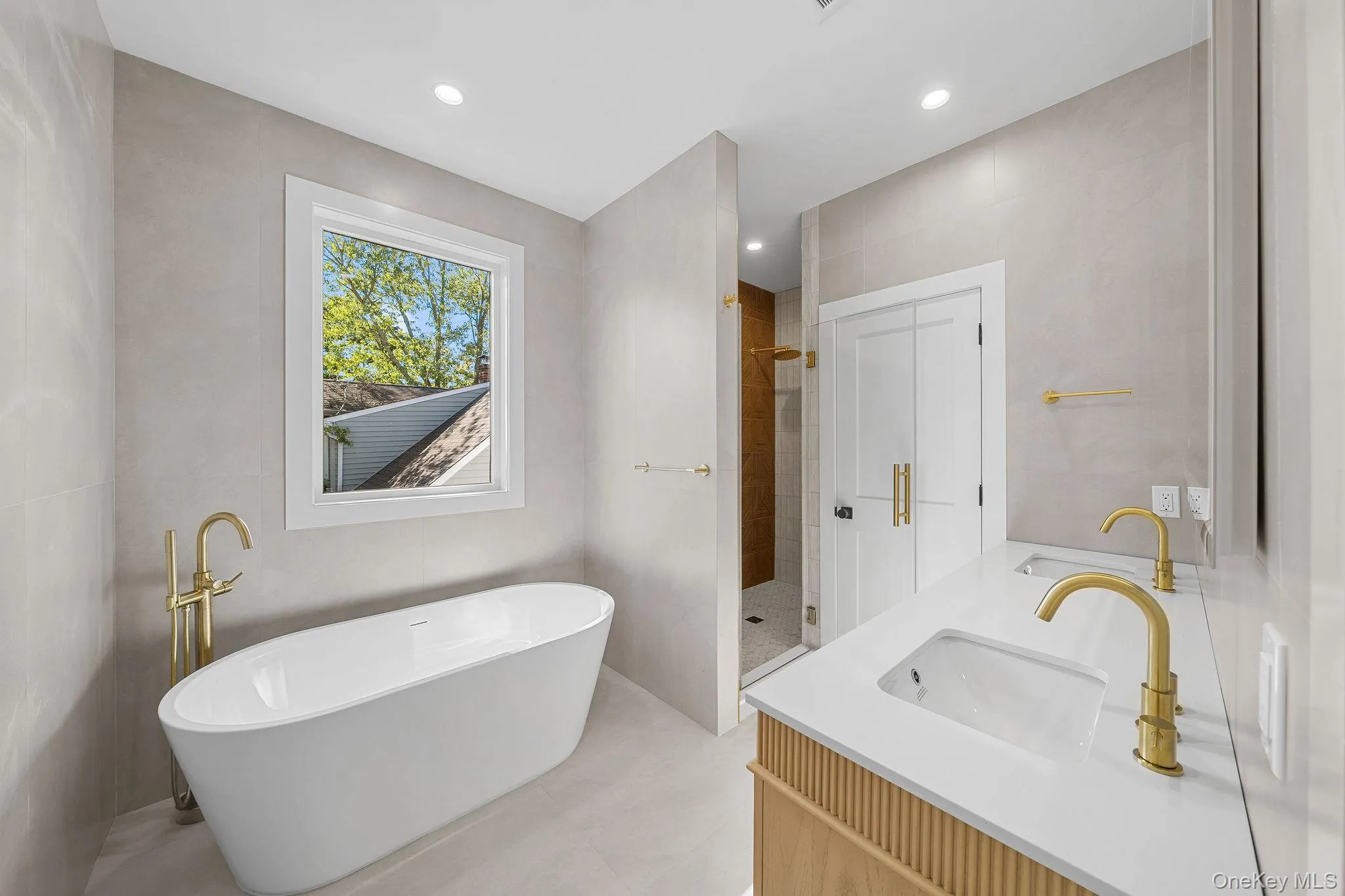 99 Slate Lane, Hempstead, NY, 5 Bedrooms Bedrooms, 12 Rooms Rooms,4 BathroomsBathrooms,Residential,For Rent,Slate,0,1053914 99 Slate Lane, Hempstead, NY, 5 Bedrooms Bedrooms, 12 Rooms Rooms,4 BathroomsBathrooms,Residential,For Rent,Slate,0,1053914