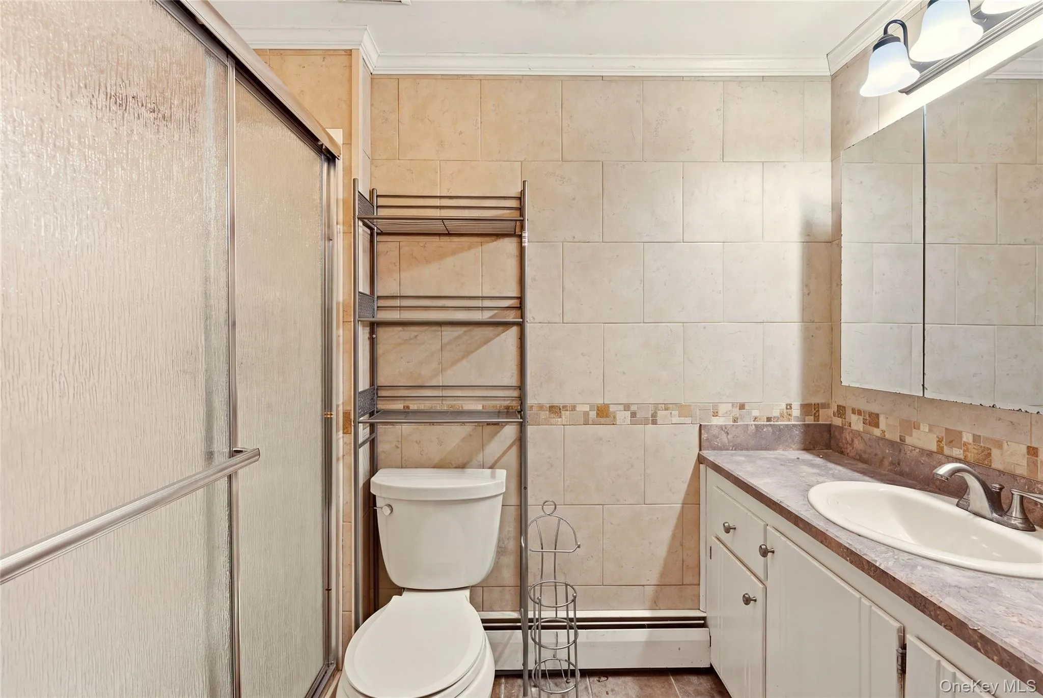 1407 Middle Road, Riverhead, NY, 2 Bedrooms Bedrooms, 8 Rooms Rooms,2 BathroomsBathrooms,Residential,For Rent,Middle,0,1053923 1407 Middle Road, Riverhead, NY, 2 Bedrooms Bedrooms, 8 Rooms Rooms,2 BathroomsBathrooms,Residential,For Rent,Middle,0,1053923