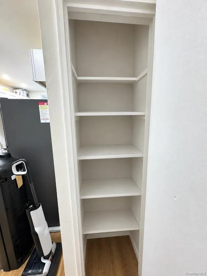 5775 Mosholu Avenue, New York, NY, 1 Bedroom Bedrooms, 3 Room Rooms,1 BathroomBathrooms,Residential Lease,For Rent,Mosholu,0,1053927 5775 Mosholu Avenue, New York, NY, 1 Bedroom Bedrooms, 3 Room Rooms,1 BathroomBathrooms,Residential Lease,For Rent,Mosholu,0,1053927