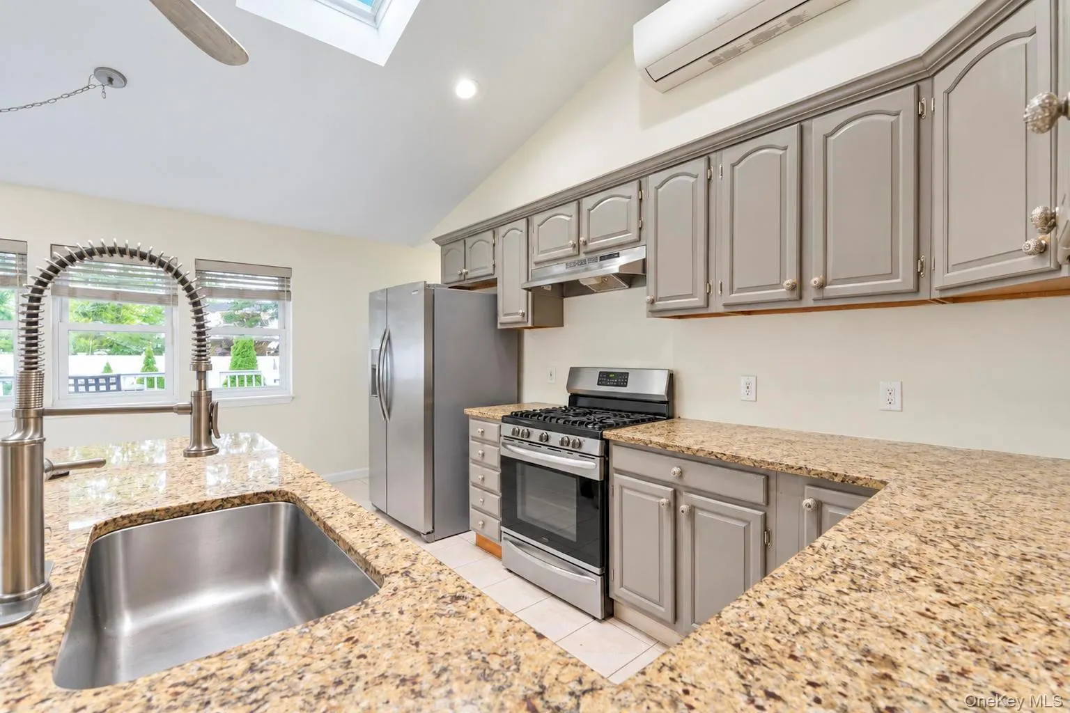 4 Bud Court, Brookhaven, NY, 5 Bedrooms Bedrooms, 8 Rooms Rooms,2 BathroomsBathrooms,Residential,For Rent,Bud,0,1053928 4 Bud Court, Brookhaven, NY, 5 Bedrooms Bedrooms, 8 Rooms Rooms,2 BathroomsBathrooms,Residential,For Rent,Bud,0,1053928