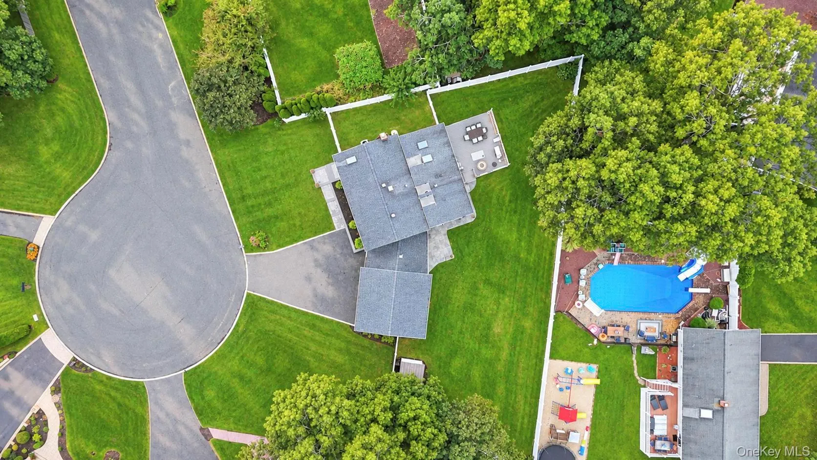 4 Bud Court, Brookhaven, NY, 5 Bedrooms Bedrooms, 8 Rooms Rooms,2 BathroomsBathrooms,Residential,For Rent,Bud,0,1053928 4 Bud Court, Brookhaven, NY, 5 Bedrooms Bedrooms, 8 Rooms Rooms,2 BathroomsBathrooms,Residential,For Rent,Bud,0,1053928
