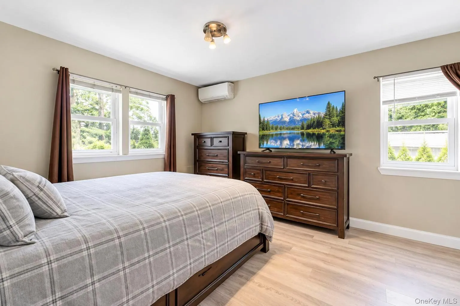 4 Bud Court, Brookhaven, NY, 5 Bedrooms Bedrooms, 8 Rooms Rooms,2 BathroomsBathrooms,Residential,For Rent,Bud,0,1053928 4 Bud Court, Brookhaven, NY, 5 Bedrooms Bedrooms, 8 Rooms Rooms,2 BathroomsBathrooms,Residential,For Rent,Bud,0,1053928