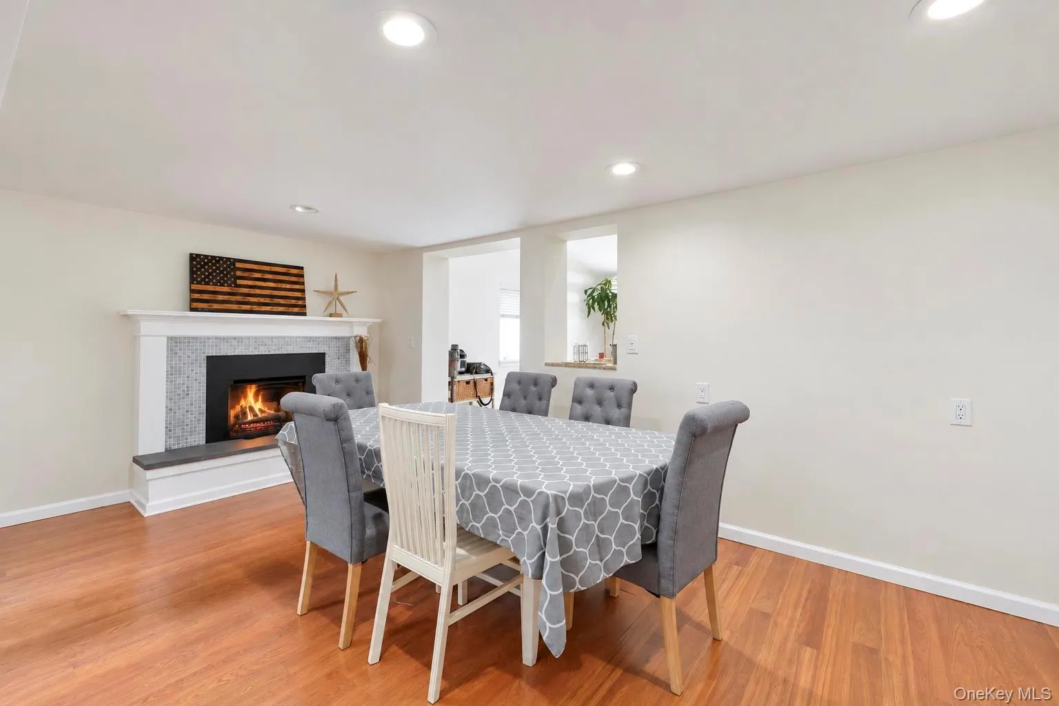 4 Bud Court, Brookhaven, NY, 5 Bedrooms Bedrooms, 8 Rooms Rooms,2 BathroomsBathrooms,Residential,For Rent,Bud,0,1053928 4 Bud Court, Brookhaven, NY, 5 Bedrooms Bedrooms, 8 Rooms Rooms,2 BathroomsBathrooms,Residential,For Rent,Bud,0,1053928