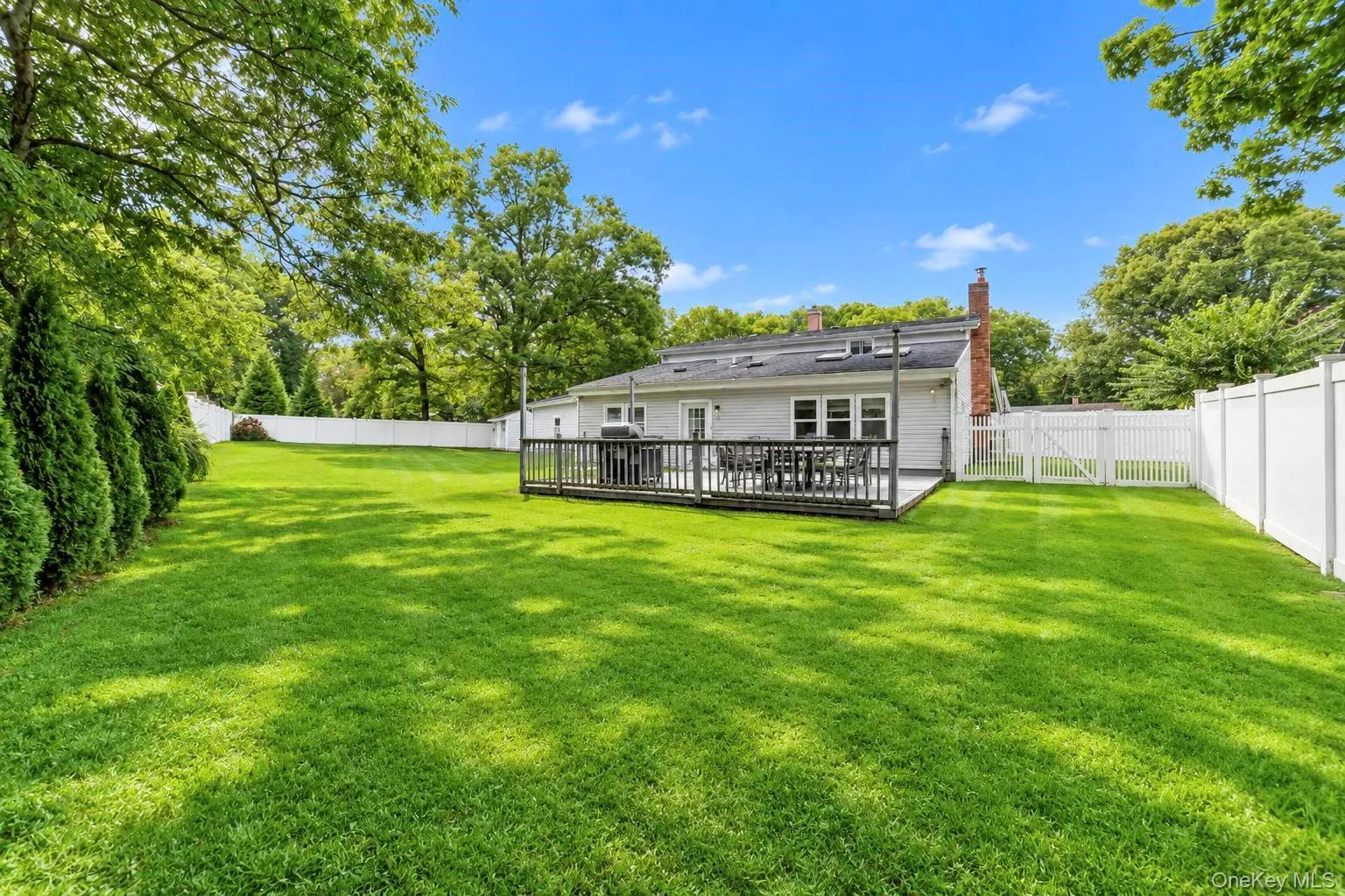 4 Bud Court, Brookhaven, NY, 5 Bedrooms Bedrooms, 8 Rooms Rooms,2 BathroomsBathrooms,Residential,For Rent,Bud,0,1053928 4 Bud Court, Brookhaven, NY, 5 Bedrooms Bedrooms, 8 Rooms Rooms,2 BathroomsBathrooms,Residential,For Rent,Bud,0,1053928