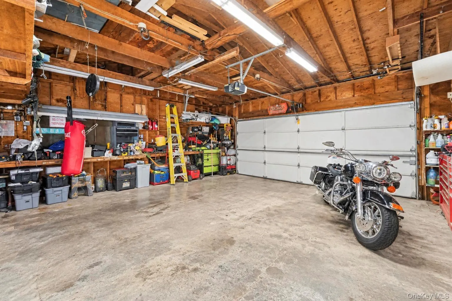 4 Bud Court, Brookhaven, NY, 5 Bedrooms Bedrooms, 8 Rooms Rooms,2 BathroomsBathrooms,Residential,For Rent,Bud,0,1053928 4 Bud Court, Brookhaven, NY, 5 Bedrooms Bedrooms, 8 Rooms Rooms,2 BathroomsBathrooms,Residential,For Rent,Bud,0,1053928