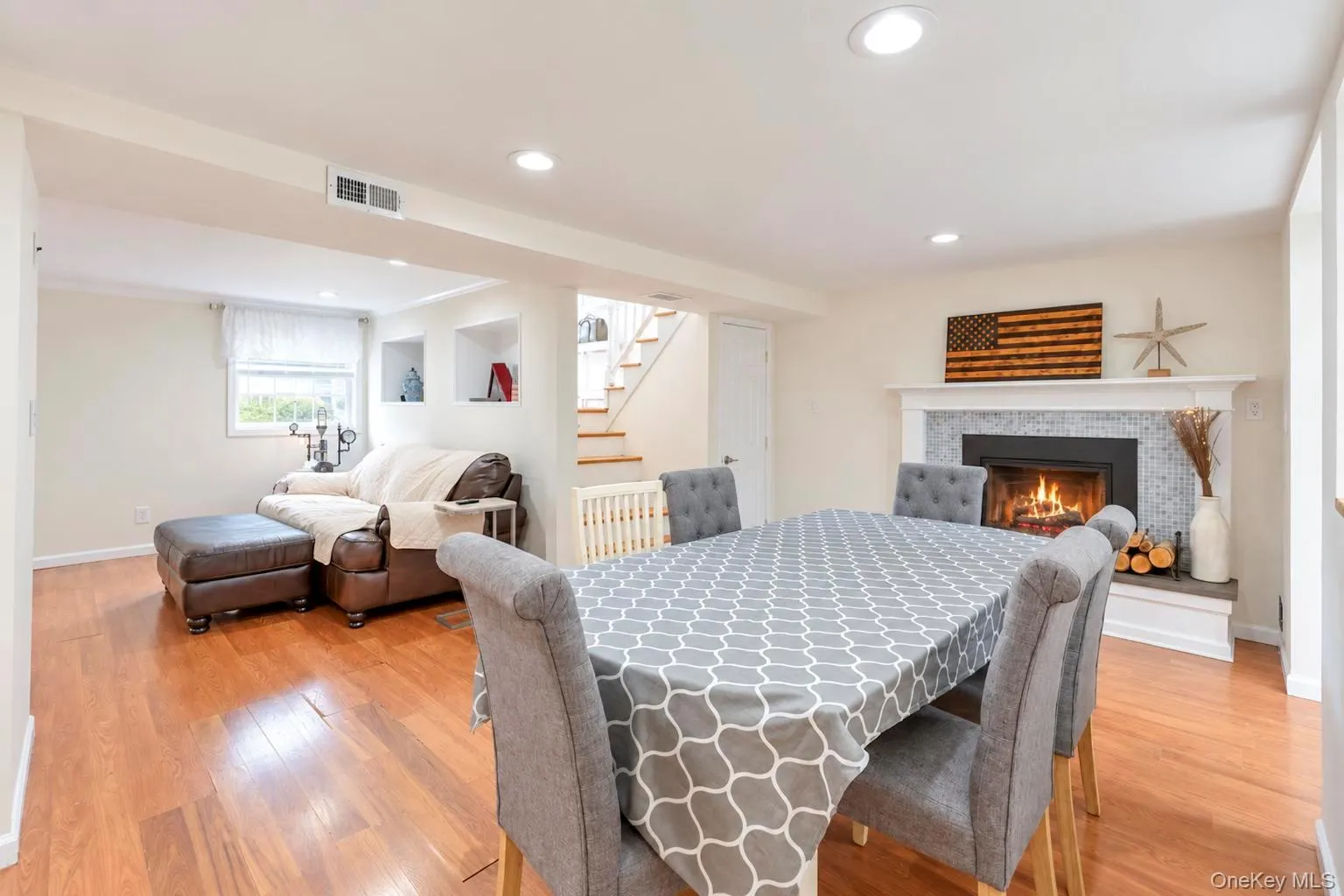 4 Bud Court, Brookhaven, NY, 5 Bedrooms Bedrooms, 8 Rooms Rooms,2 BathroomsBathrooms,Residential,For Rent,Bud,0,1053928 4 Bud Court, Brookhaven, NY, 5 Bedrooms Bedrooms, 8 Rooms Rooms,2 BathroomsBathrooms,Residential,For Rent,Bud,0,1053928