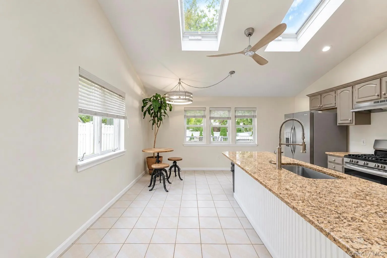 4 Bud Court, Brookhaven, NY, 5 Bedrooms Bedrooms, 8 Rooms Rooms,2 BathroomsBathrooms,Residential,For Rent,Bud,0,1053928 4 Bud Court, Brookhaven, NY, 5 Bedrooms Bedrooms, 8 Rooms Rooms,2 BathroomsBathrooms,Residential,For Rent,Bud,0,1053928
