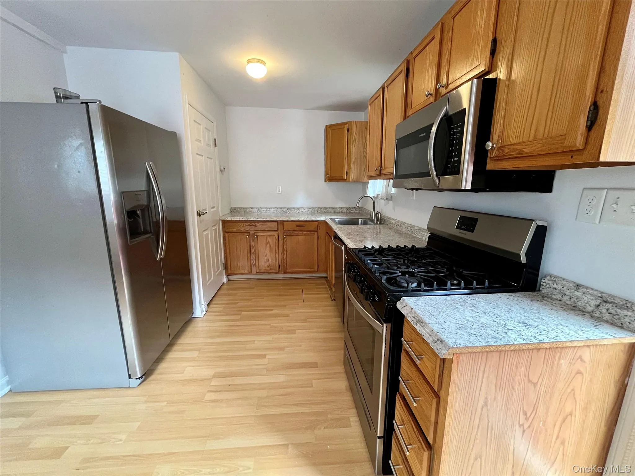 29 Genung Street, Middletown, NY, 3 Bedrooms Bedrooms, 5 Rooms Rooms,1 BathroomBathrooms,Residential Lease,For Rent,Genung,0,1053935 29 Genung Street, Middletown, NY, 3 Bedrooms Bedrooms, 5 Rooms Rooms,1 BathroomBathrooms,Residential Lease,For Rent,Genung,0,1053935