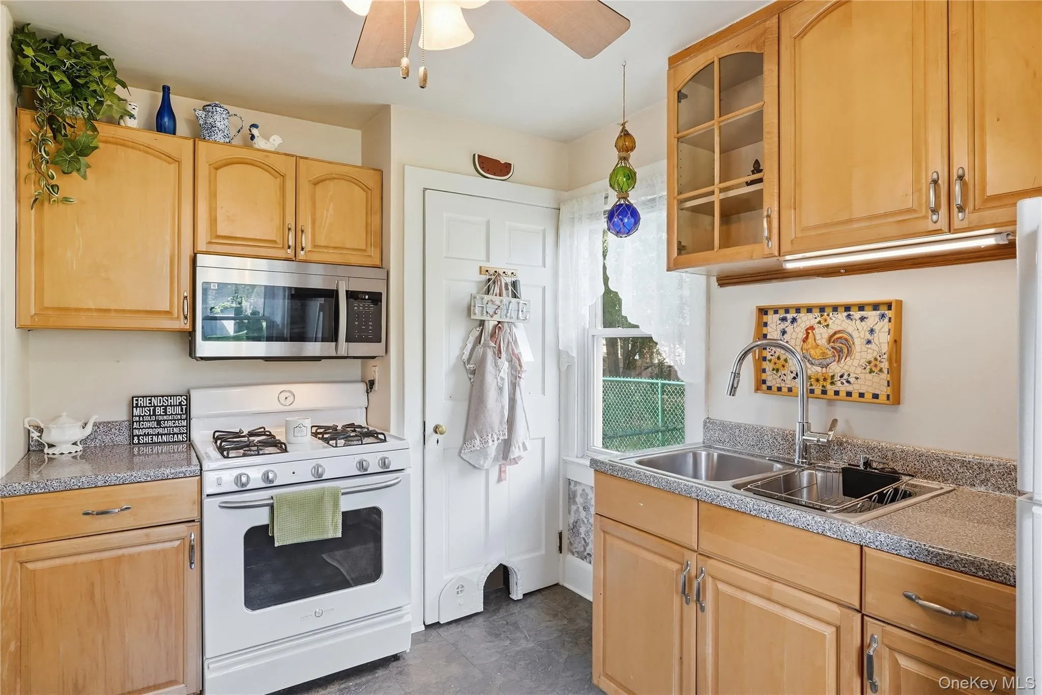 25 Hayes Street, Kingston, NY, 2 Bedrooms Bedrooms, 4 Rooms Rooms,1 BathroomBathrooms,Residential,For Rent,Hayes,0,1053939 25 Hayes Street, Kingston, NY, 2 Bedrooms Bedrooms, 4 Rooms Rooms,1 BathroomBathrooms,Residential,For Rent,Hayes,0,1053939