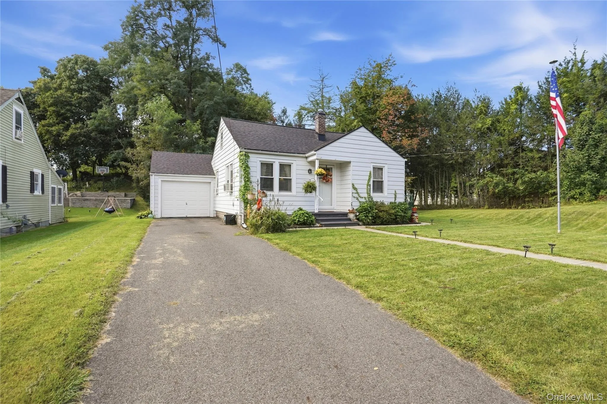 25 Hayes Street, Kingston, NY, 2 Bedrooms Bedrooms, 4 Rooms Rooms,1 BathroomBathrooms,Residential,For Rent,Hayes,0,1053939 25 Hayes Street, Kingston, NY, 2 Bedrooms Bedrooms, 4 Rooms Rooms,1 BathroomBathrooms,Residential,For Rent,Hayes,0,1053939