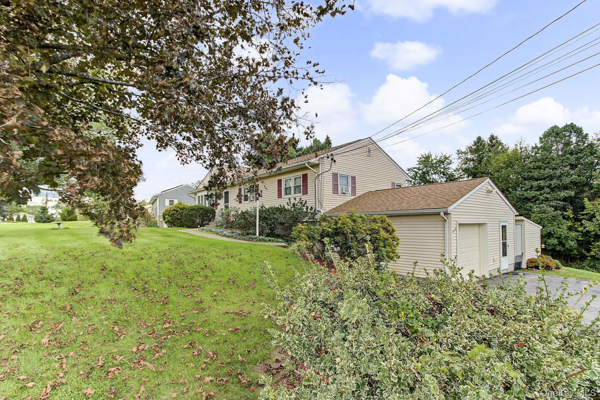 4 Davies Drive, Wappinger, NY, 4 Bedrooms Bedrooms, 10 Rooms Rooms,2 BathroomsBathrooms,Residential,For Rent,Davies,0,1053940 4 Davies Drive, Wappinger, NY, 4 Bedrooms Bedrooms, 10 Rooms Rooms,2 BathroomsBathrooms,Residential,For Rent,Davies,0,1053940