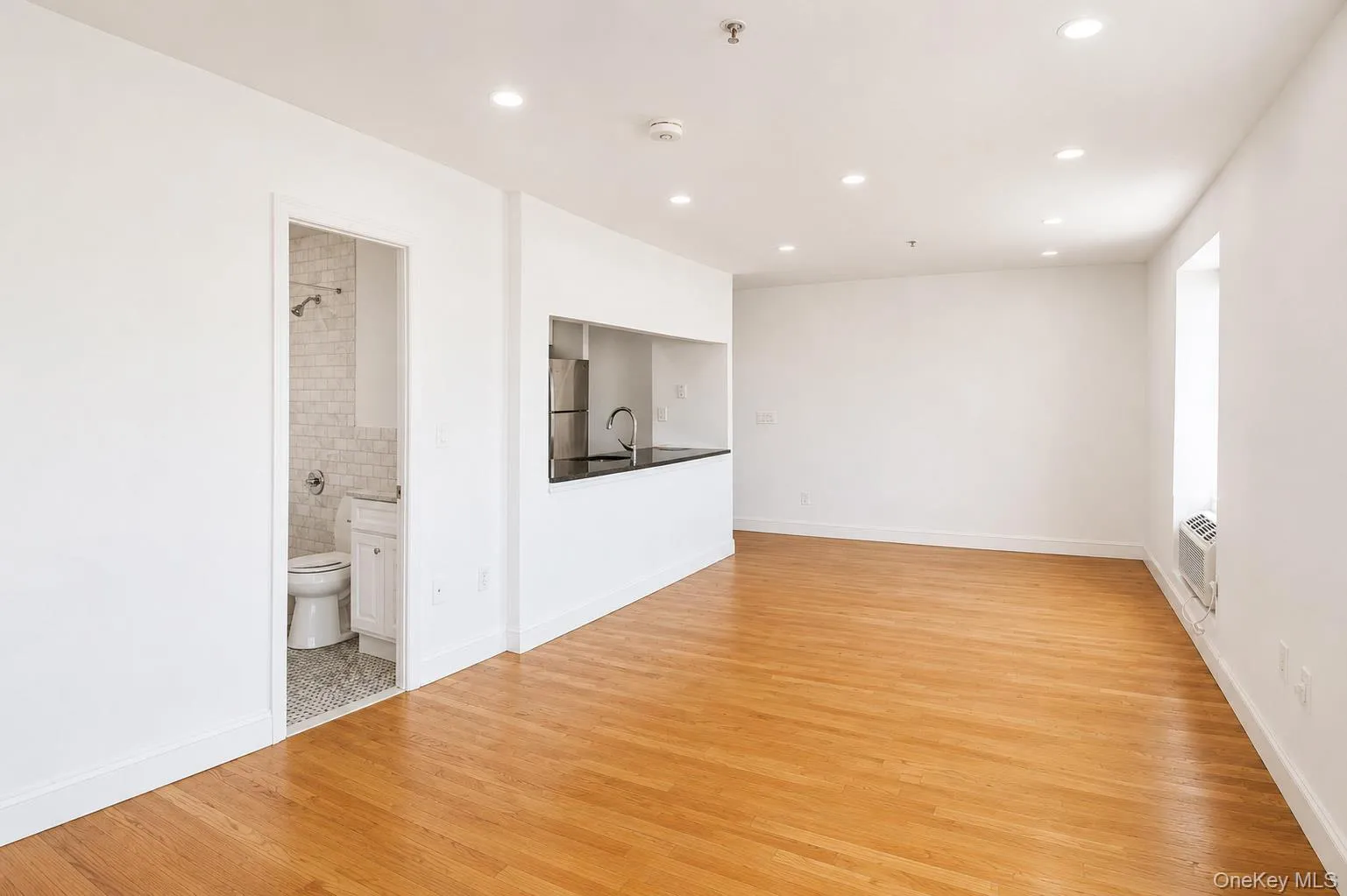 10 Franklin Boulevard, Long Beach, NY, 3 Rooms Rooms,1 BathroomBathrooms,Residential Lease,For Rent,Franklin,0,1053942 10 Franklin Boulevard, Long Beach, NY, 3 Rooms Rooms,1 BathroomBathrooms,Residential Lease,For Rent,Franklin,0,1053942