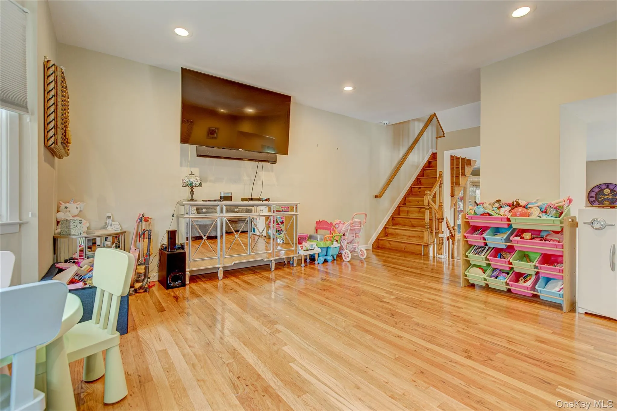 5703 Cloverdale Boulevard, New York, NY, 3 Bedrooms Bedrooms, 6 Rooms Rooms,3 BathroomsBathrooms,Residential,For Rent,Cloverdale,0,1053948 5703 Cloverdale Boulevard, New York, NY, 3 Bedrooms Bedrooms, 6 Rooms Rooms,3 BathroomsBathrooms,Residential,For Rent,Cloverdale,0,1053948