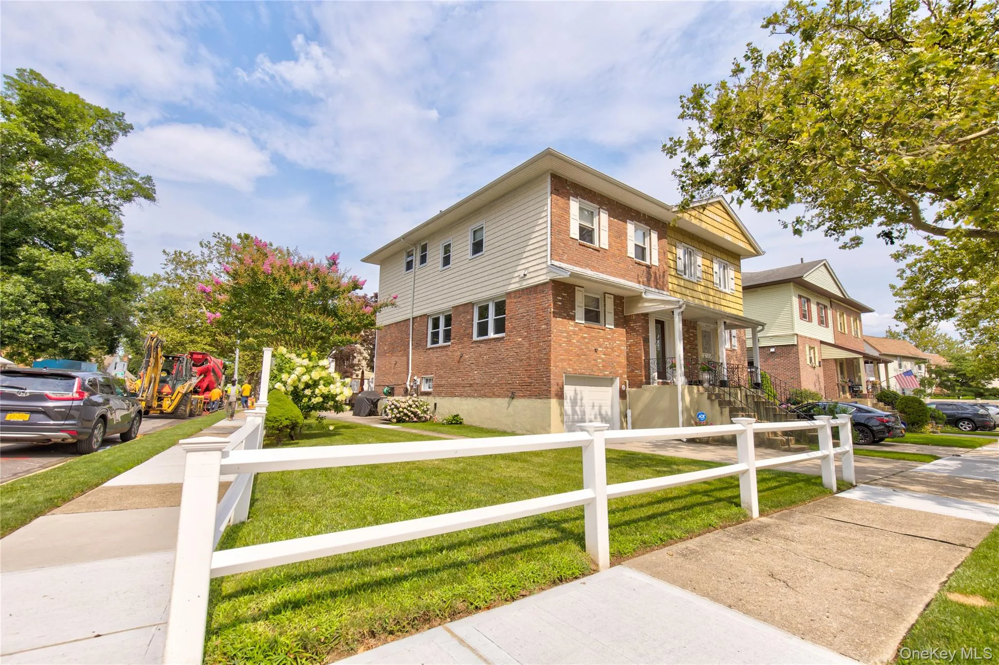 5703 Cloverdale Boulevard, New York, NY, 3 Bedrooms Bedrooms, 6 Rooms Rooms,3 BathroomsBathrooms,Residential,For Rent,Cloverdale,0,1053948 5703 Cloverdale Boulevard, New York, NY, 3 Bedrooms Bedrooms, 6 Rooms Rooms,3 BathroomsBathrooms,Residential,For Rent,Cloverdale,0,1053948
