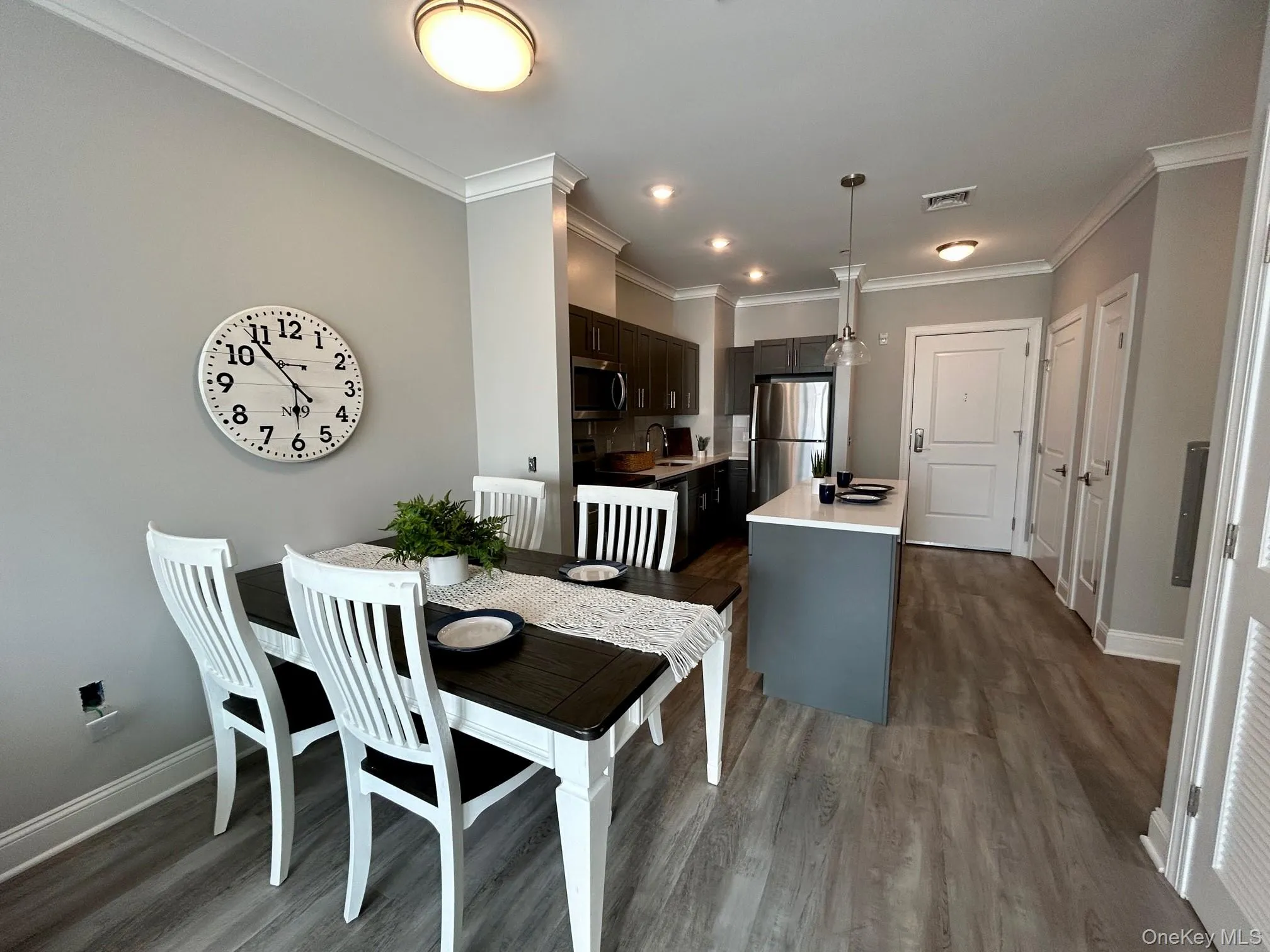 1031 Hoffman Avenue, Babylon, NY, 1 Bedroom Bedrooms, 4 Rooms Rooms,1 BathroomBathrooms,Residential Lease,For Rent,Hoffman,0,1053950 1031 Hoffman Avenue, Babylon, NY, 1 Bedroom Bedrooms, 4 Rooms Rooms,1 BathroomBathrooms,Residential Lease,For Rent,Hoffman,0,1053950