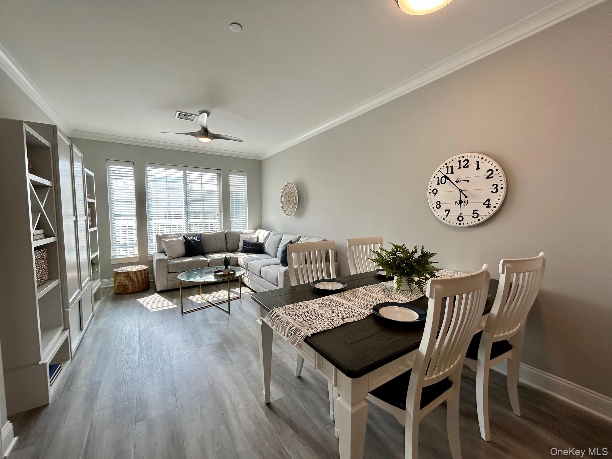 1031 Hoffman Avenue, Babylon, NY, 1 Bedroom Bedrooms, 4 Rooms Rooms,1 BathroomBathrooms,Residential Lease,For Rent,Hoffman,0,1053950 1031 Hoffman Avenue, Babylon, NY, 1 Bedroom Bedrooms, 4 Rooms Rooms,1 BathroomBathrooms,Residential Lease,For Rent,Hoffman,0,1053950