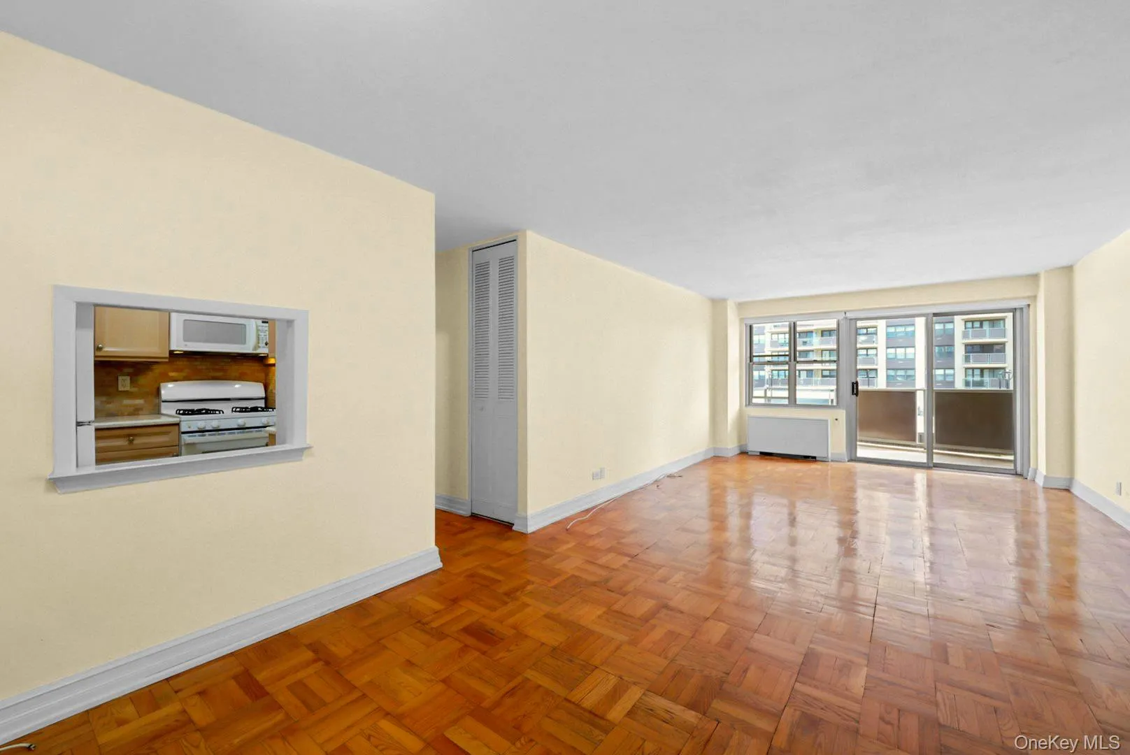 Dining/Living Space Dining/Living Space