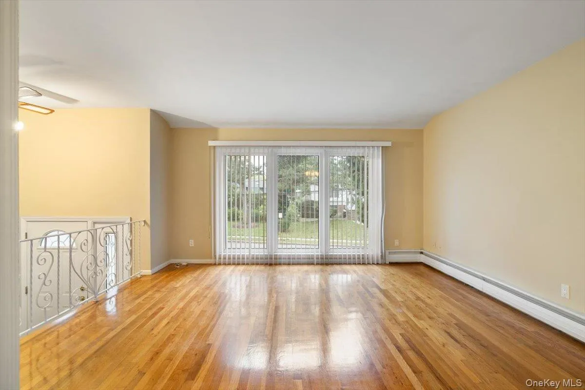 22 Cedar Street, Oyster Bay, NY, 5 Bedrooms Bedrooms, 6 Rooms Rooms,2 BathroomsBathrooms,Residential Lease,For Rent,Cedar,0,1053956 22 Cedar Street, Oyster Bay, NY, 5 Bedrooms Bedrooms, 6 Rooms Rooms,2 BathroomsBathrooms,Residential Lease,For Rent,Cedar,0,1053956