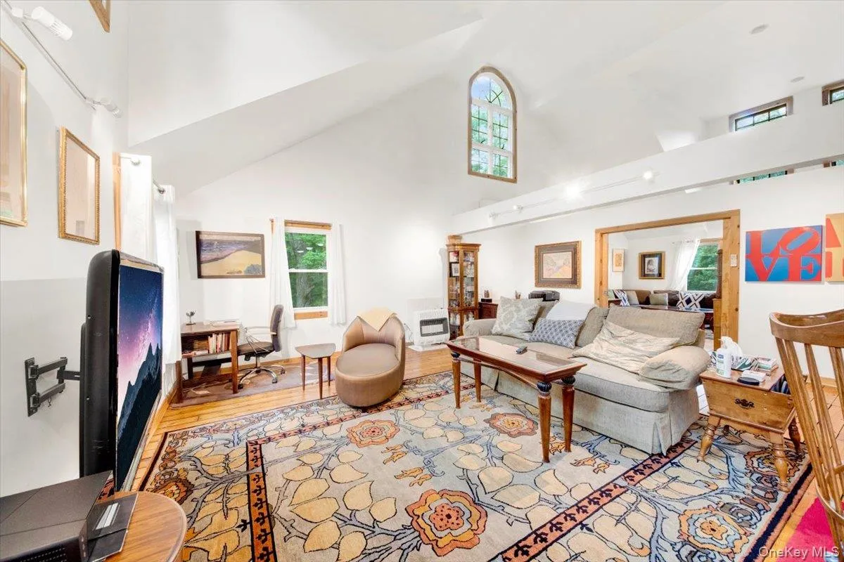 161 Goldens Bridge Road, Bedford, NY, 3 Bedroom Bedrooms, 7 Room Rooms,3 BathroomBathrooms,Residential Lease,For Rent,Goldens Bridge,0,1053957 161 Goldens Bridge Road, Bedford, NY, 3 Bedroom Bedrooms, 7 Room Rooms,3 BathroomBathrooms,Residential Lease,For Rent,Goldens Bridge,0,1053957