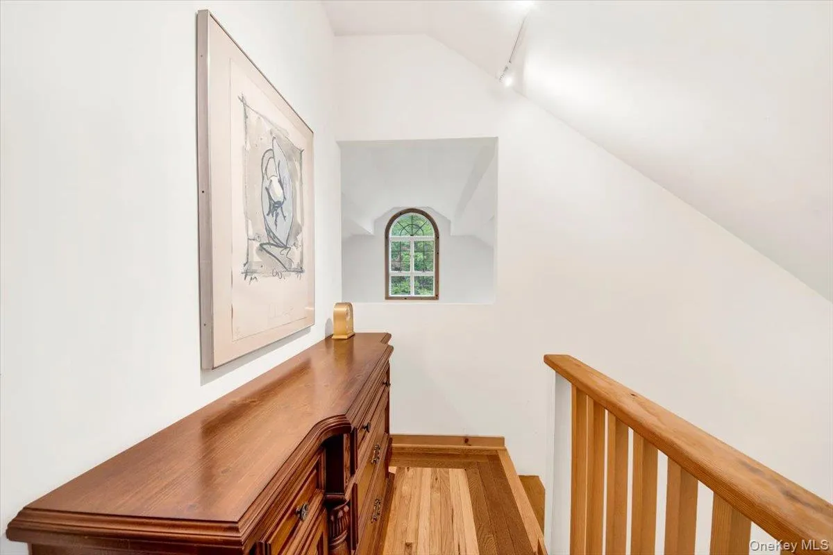 161 Goldens Bridge Road, Bedford, NY, 3 Bedroom Bedrooms, 7 Room Rooms,3 BathroomBathrooms,Residential Lease,For Rent,Goldens Bridge,0,1053957 161 Goldens Bridge Road, Bedford, NY, 3 Bedroom Bedrooms, 7 Room Rooms,3 BathroomBathrooms,Residential Lease,For Rent,Goldens Bridge,0,1053957