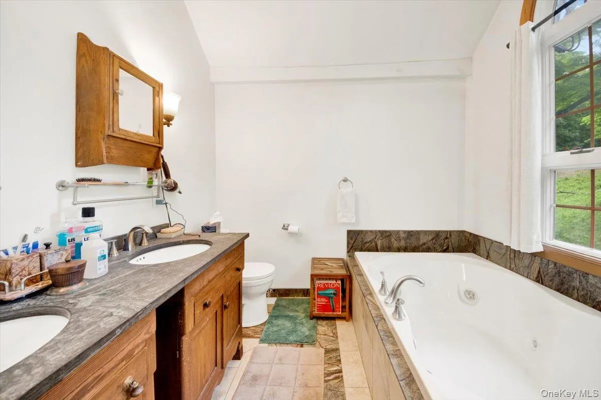 161 Goldens Bridge Road, Bedford, NY, 3 Bedroom Bedrooms, 7 Room Rooms,3 BathroomBathrooms,Residential Lease,For Rent,Goldens Bridge,0,1053957 161 Goldens Bridge Road, Bedford, NY, 3 Bedroom Bedrooms, 7 Room Rooms,3 BathroomBathrooms,Residential Lease,For Rent,Goldens Bridge,0,1053957