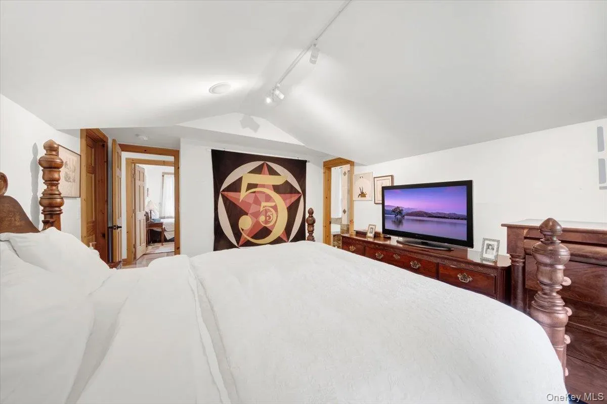 161 Goldens Bridge Road, Bedford, NY, 3 Bedroom Bedrooms, 7 Room Rooms,3 BathroomBathrooms,Residential Lease,For Rent,Goldens Bridge,0,1053957 161 Goldens Bridge Road, Bedford, NY, 3 Bedroom Bedrooms, 7 Room Rooms,3 BathroomBathrooms,Residential Lease,For Rent,Goldens Bridge,0,1053957