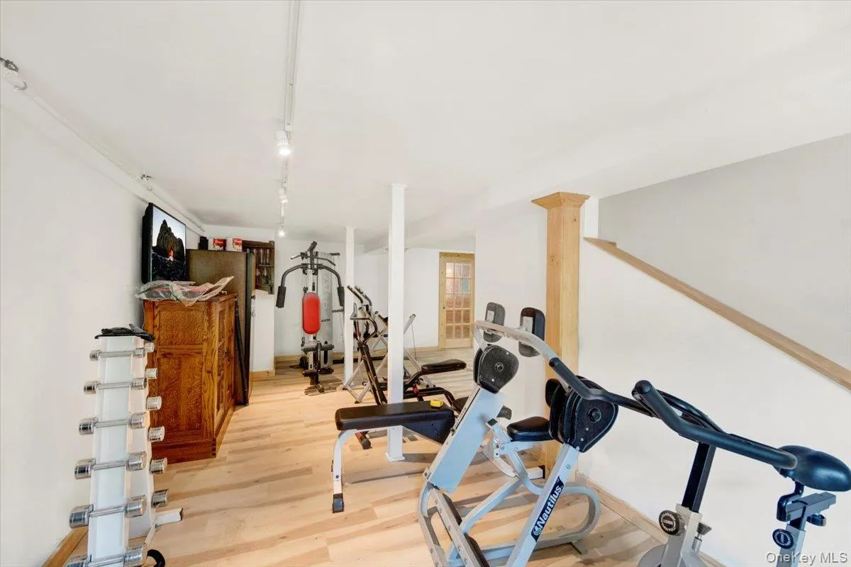 161 Goldens Bridge Road, Bedford, NY, 3 Bedroom Bedrooms, 7 Room Rooms,3 BathroomBathrooms,Residential Lease,For Rent,Goldens Bridge,0,1053957 161 Goldens Bridge Road, Bedford, NY, 3 Bedroom Bedrooms, 7 Room Rooms,3 BathroomBathrooms,Residential Lease,For Rent,Goldens Bridge,0,1053957