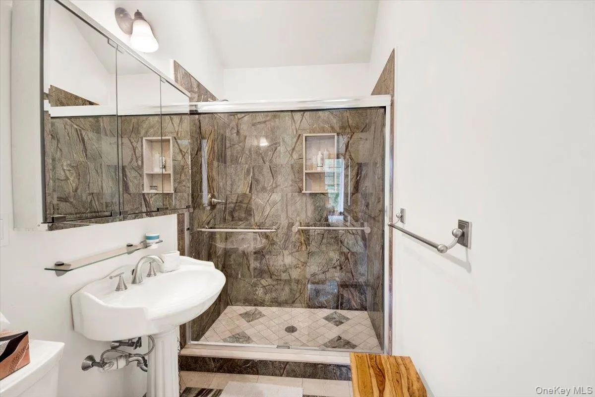 161 Goldens Bridge Road, Bedford, NY, 3 Bedroom Bedrooms, 7 Room Rooms,3 BathroomBathrooms,Residential Lease,For Rent,Goldens Bridge,0,1053957 161 Goldens Bridge Road, Bedford, NY, 3 Bedroom Bedrooms, 7 Room Rooms,3 BathroomBathrooms,Residential Lease,For Rent,Goldens Bridge,0,1053957