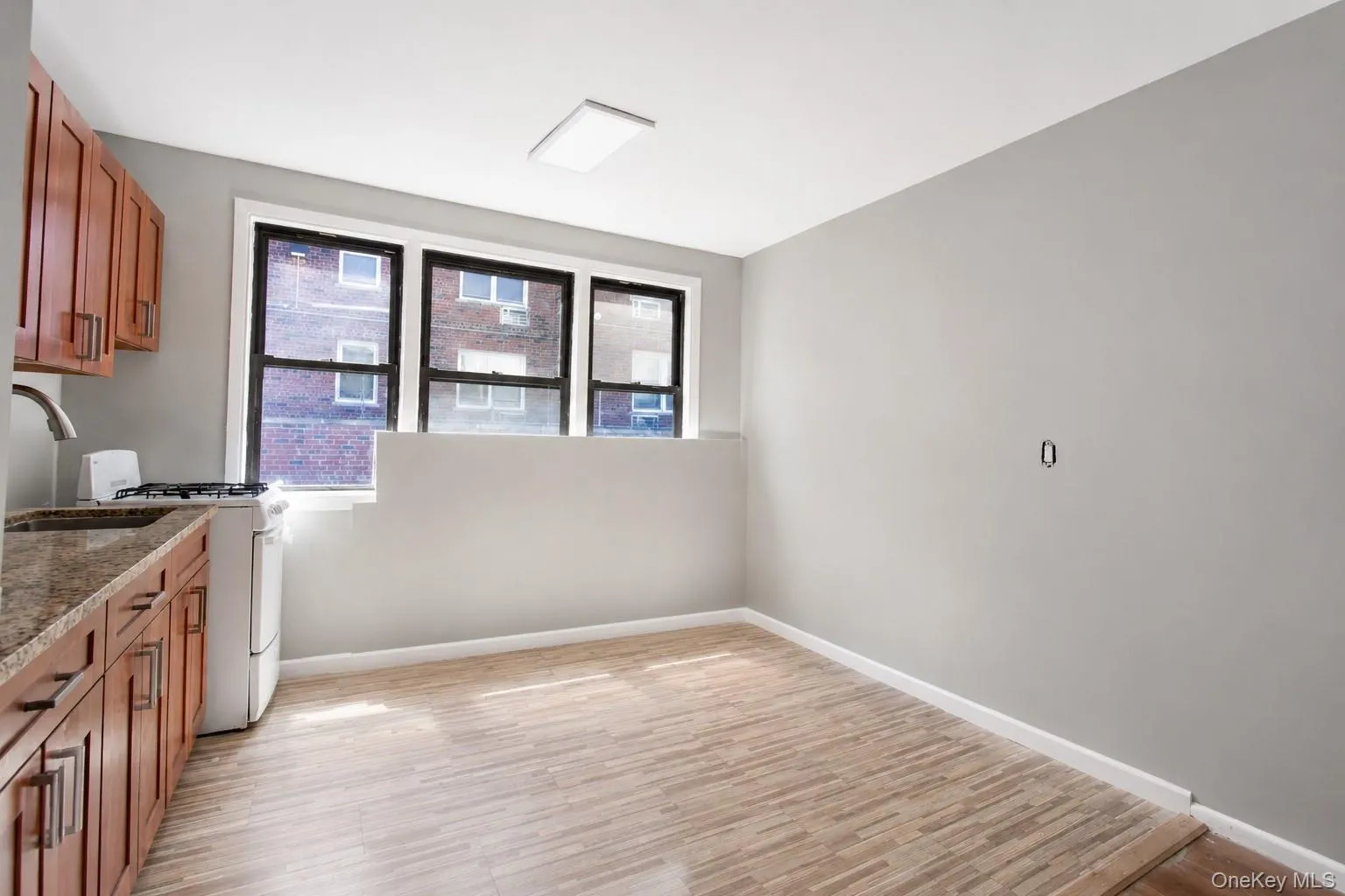 470 Broadway, Long Beach, NY, 1 Bedroom Bedrooms, 4 Rooms Rooms,1 BathroomBathrooms,Residential Lease,For Rent,Broadway,0,1053966 470 Broadway, Long Beach, NY, 1 Bedroom Bedrooms, 4 Rooms Rooms,1 BathroomBathrooms,Residential Lease,For Rent,Broadway,0,1053966