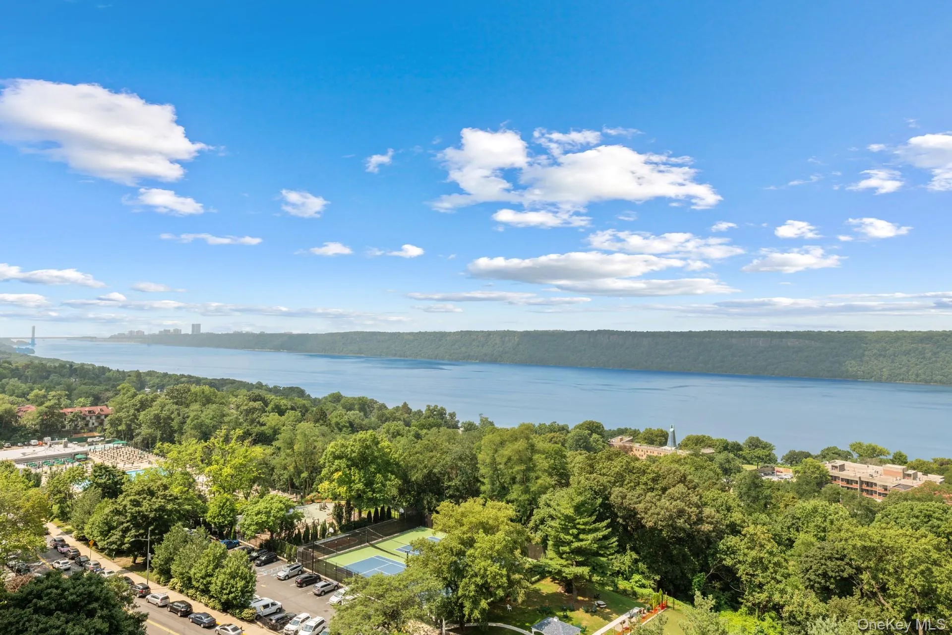 5900 Arlington Avenue, New York, NY, 2 Rooms Rooms,1 BathroomBathrooms,Residential,For Rent,Arlington,0,1053969 5900 Arlington Avenue, New York, NY, 2 Rooms Rooms,1 BathroomBathrooms,Residential,For Rent,Arlington,0,1053969