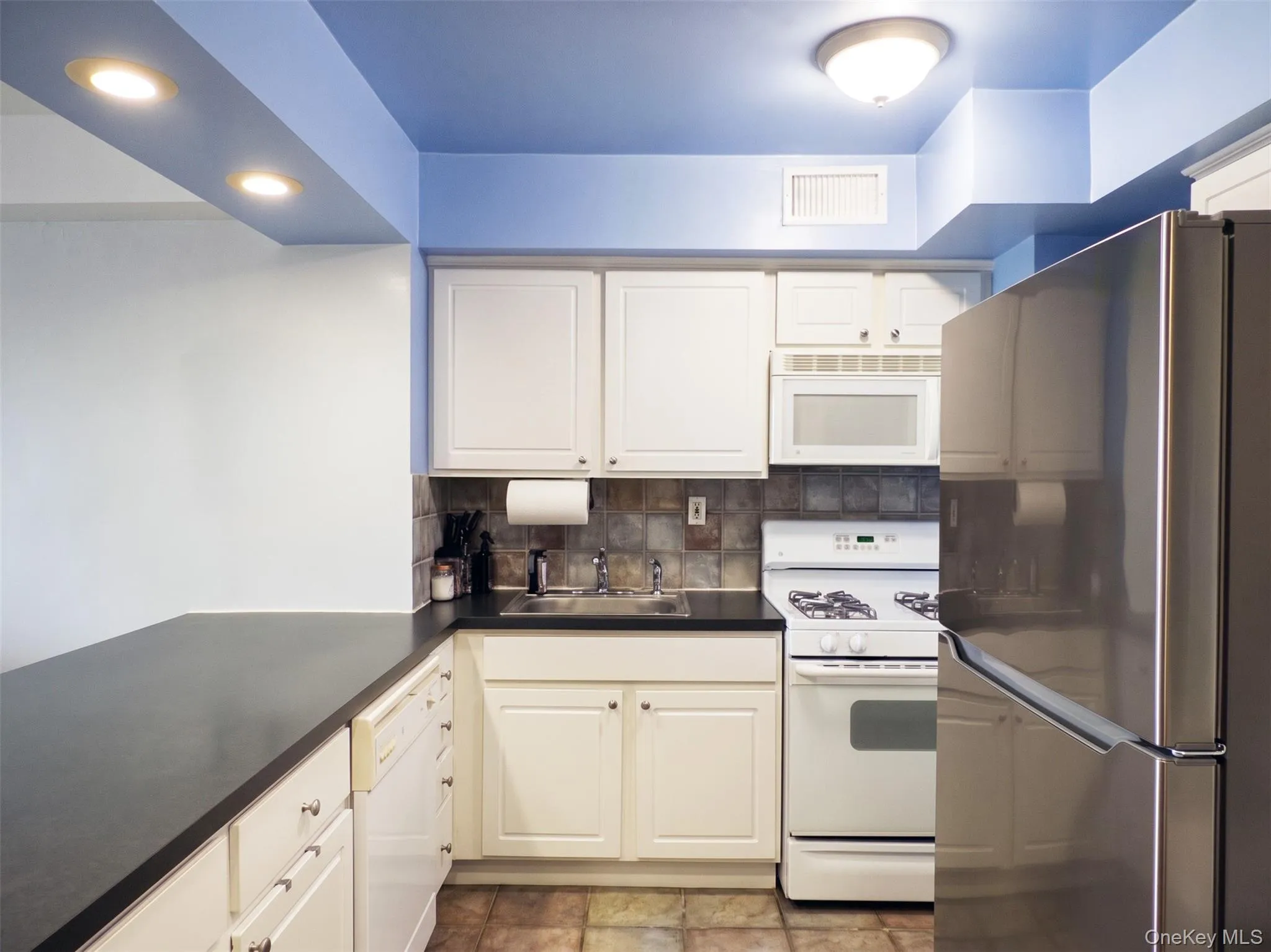 5900 Arlington Avenue, New York, NY, 2 Rooms Rooms,1 BathroomBathrooms,Residential,For Rent,Arlington,0,1053969 5900 Arlington Avenue, New York, NY, 2 Rooms Rooms,1 BathroomBathrooms,Residential,For Rent,Arlington,0,1053969