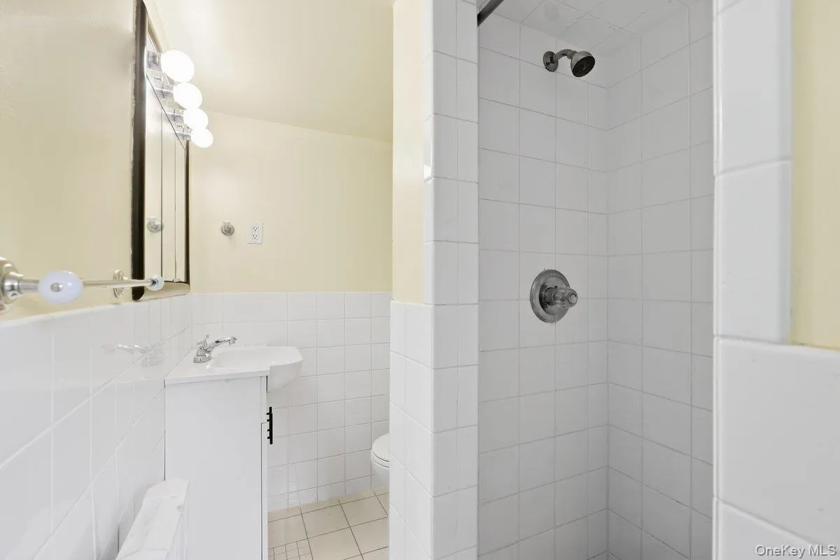 100 Highland Avenue, Eastchester, NY, 1 Bedroom Bedrooms, 3 Room Rooms,1 BathroomBathrooms,Residential Lease,For Rent,Highland,0,1053970 100 Highland Avenue, Eastchester, NY, 1 Bedroom Bedrooms, 3 Room Rooms,1 BathroomBathrooms,Residential Lease,For Rent,Highland,0,1053970