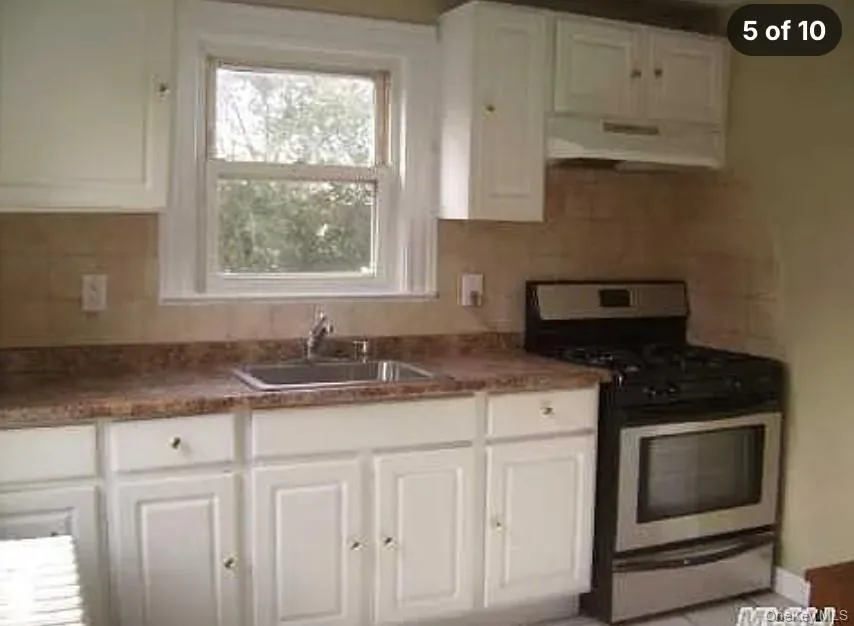 24 West End Avenue, North Hempstead, NY, 2 Bedroom Bedrooms, 2 Room Rooms,1 BathroomBathrooms,Residential Lease,For Rent,West End Avenue,0,1053976 24 West End Avenue, North Hempstead, NY, 2 Bedroom Bedrooms, 2 Room Rooms,1 BathroomBathrooms,Residential Lease,For Rent,West End Avenue,0,1053976
