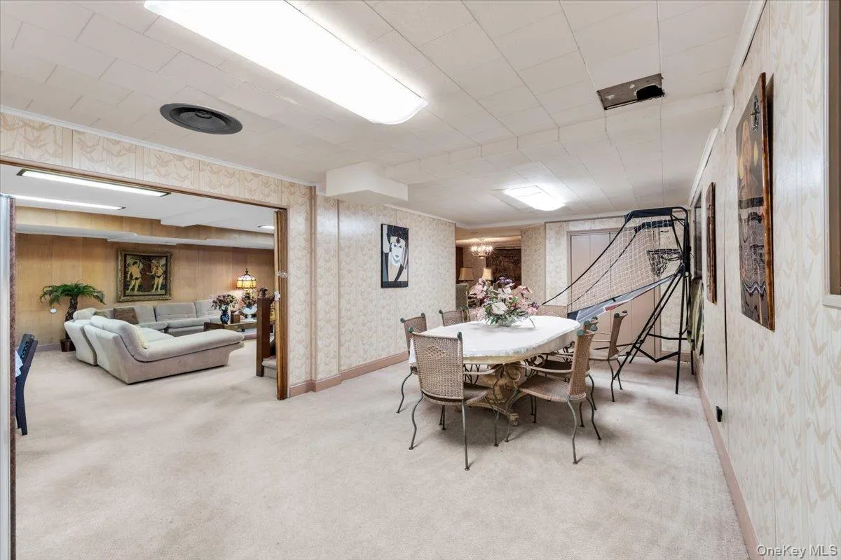 15 Hillcrest Drive, North Hempstead, NY, 5 Bedrooms Bedrooms, 10 Rooms Rooms,5 BathroomsBathrooms,Residential,For Rent,Hillcrest,0,1053978 15 Hillcrest Drive, North Hempstead, NY, 5 Bedrooms Bedrooms, 10 Rooms Rooms,5 BathroomsBathrooms,Residential,For Rent,Hillcrest,0,1053978